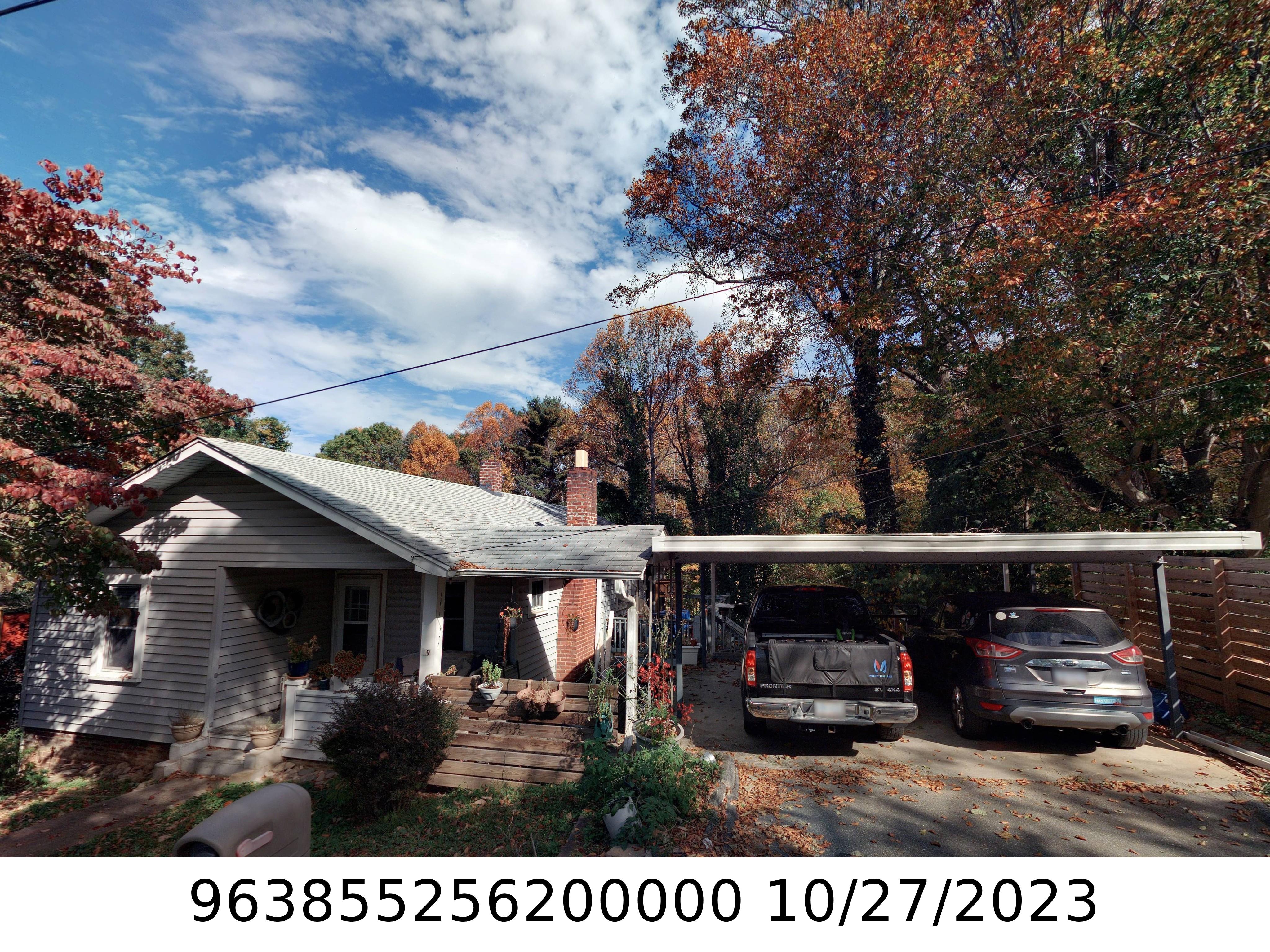 A picture of the property located at 89 ARGYLE LN, ASHEVILLE NC 28806.