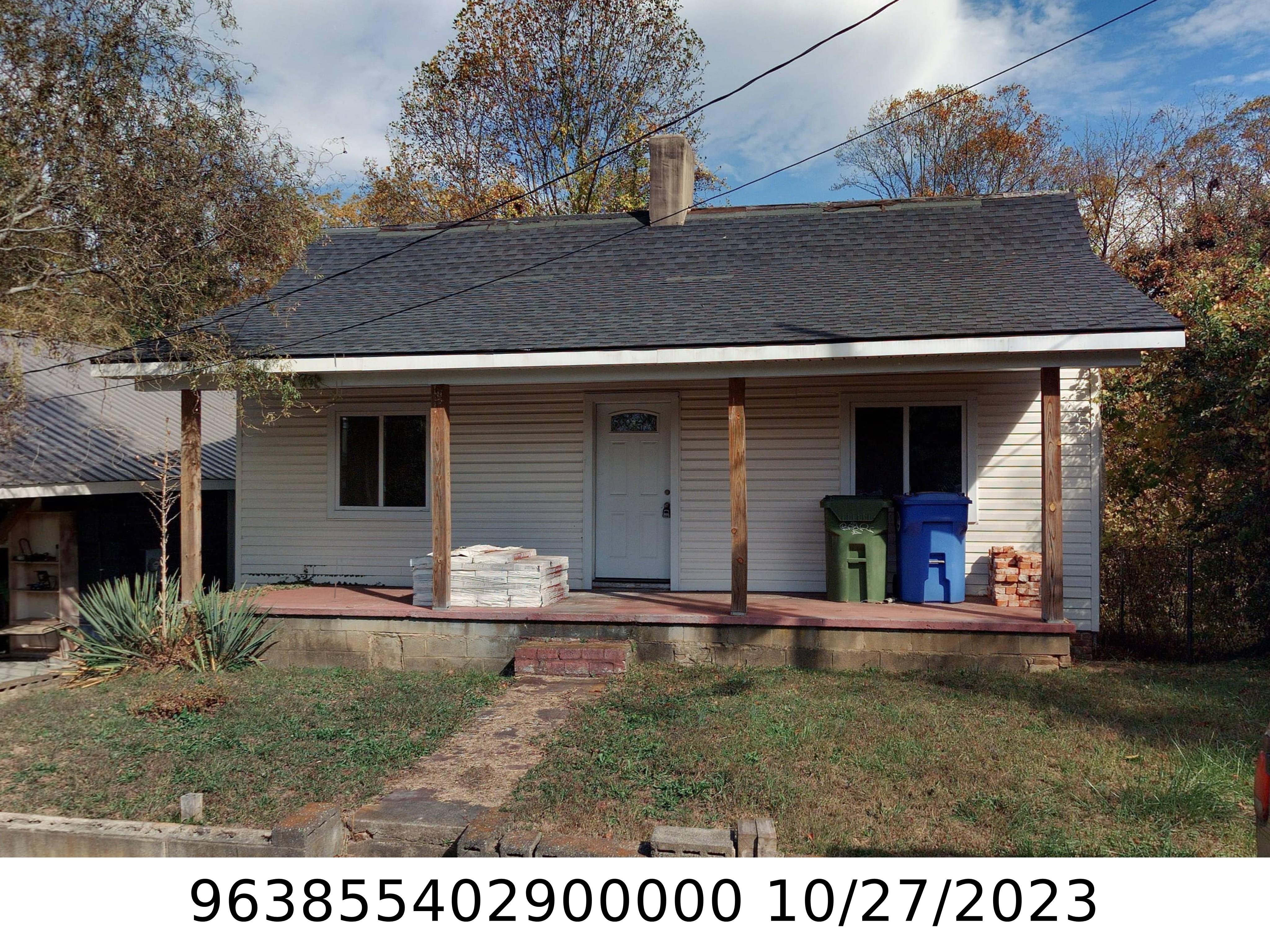 A picture of the property located at 45 ARGYLE LN, ASHEVILLE NC 28806.