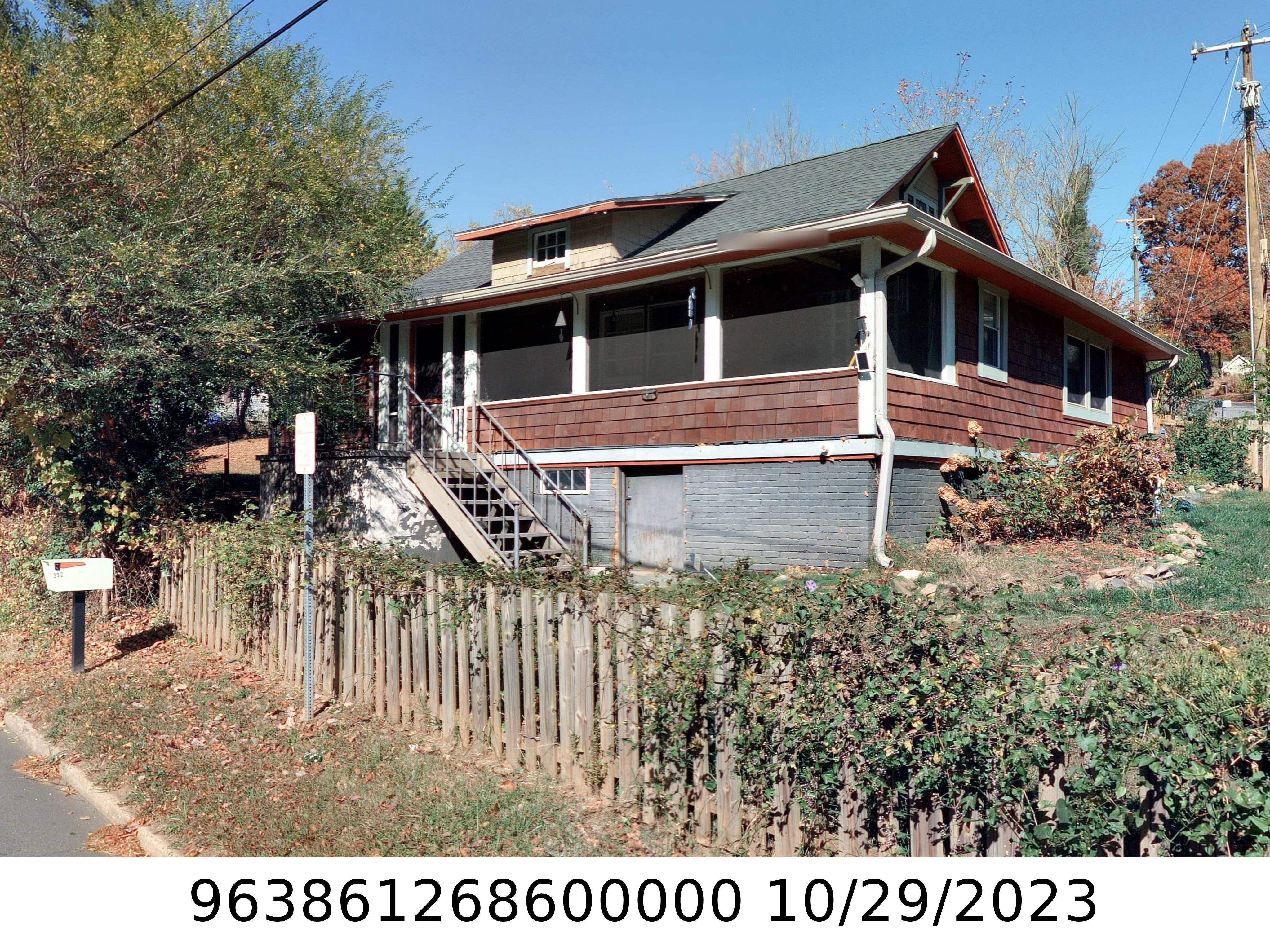 A picture of the property located at 392 STATE ST, ASHEVILLE NC 28806.