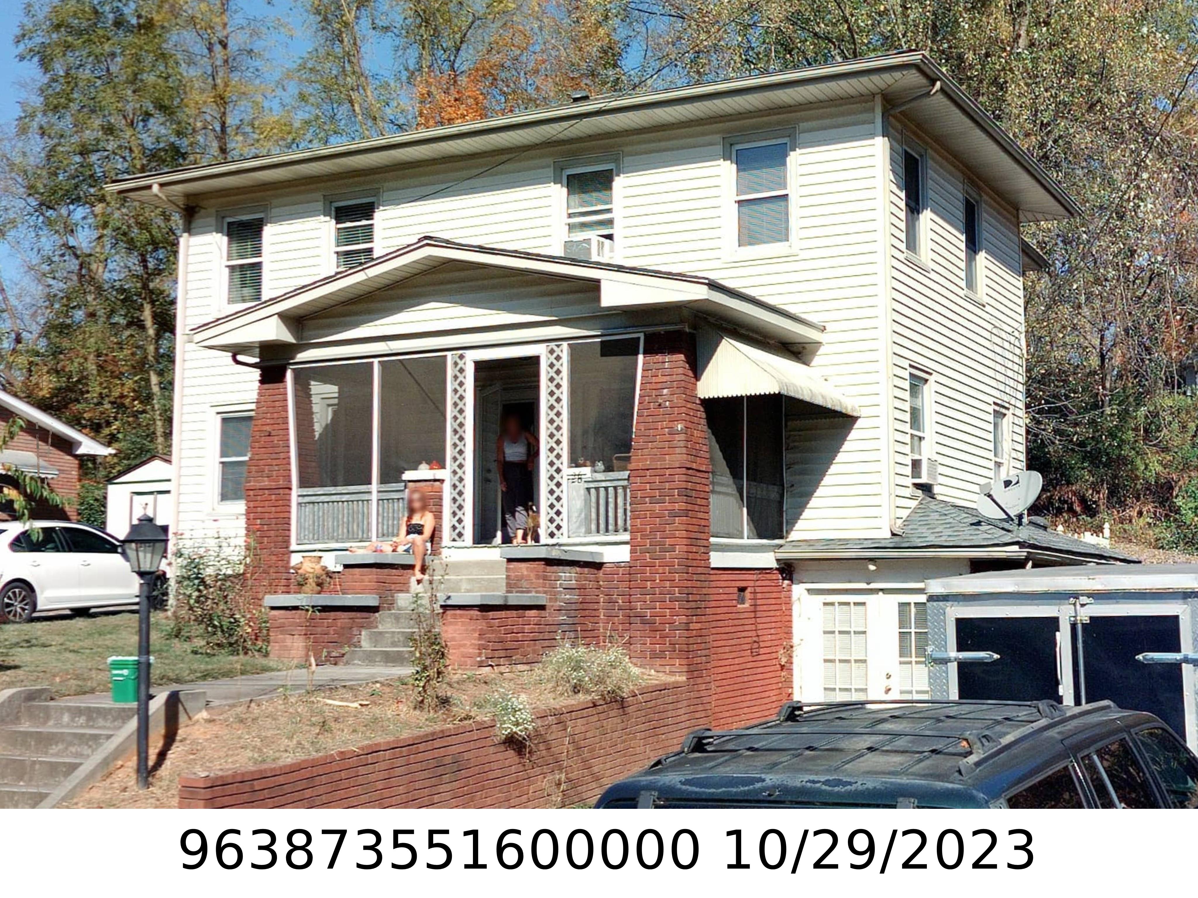 A picture of the property located at 26 GARDEN CIR, ASHEVILLE NC 28806.