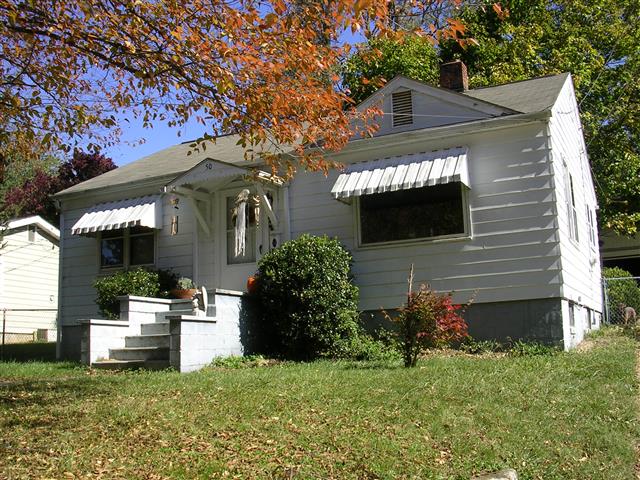 A picture of the property located at 50 GARDEN CIR, ASHEVILLE NC 28806.