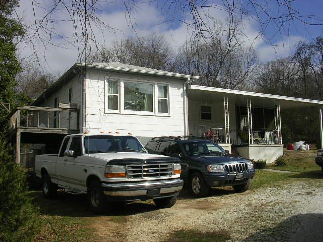 A picture of the property located at 34 GARDEN CIR, ASHEVILLE NC 28806.