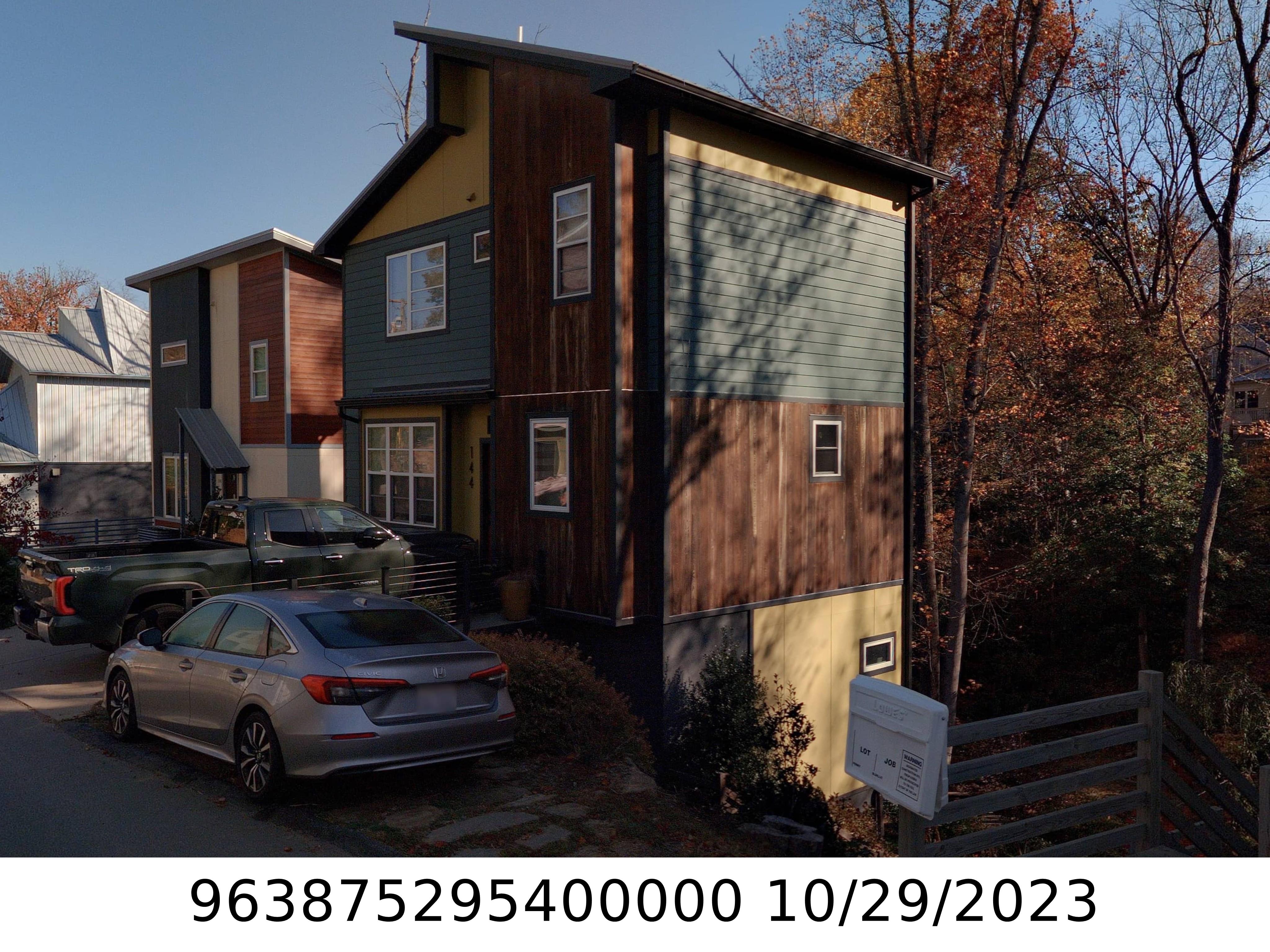 A picture of the property located at 144 WAYNESVILLE AVE, ASHEVILLE NC 28806.