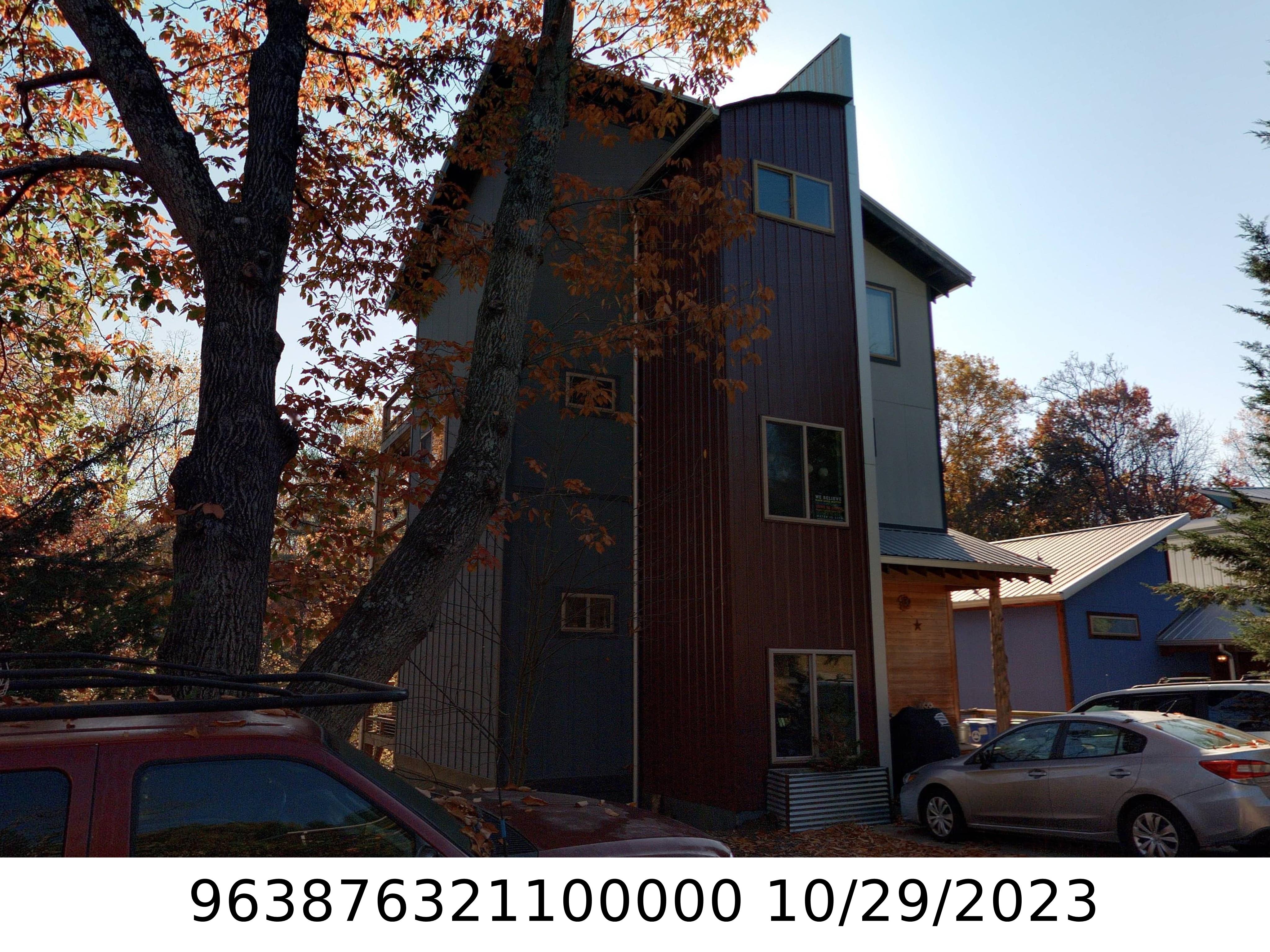 A picture of the property located at 130 WAYNESVILLE AVE, ASHEVILLE NC 28806.