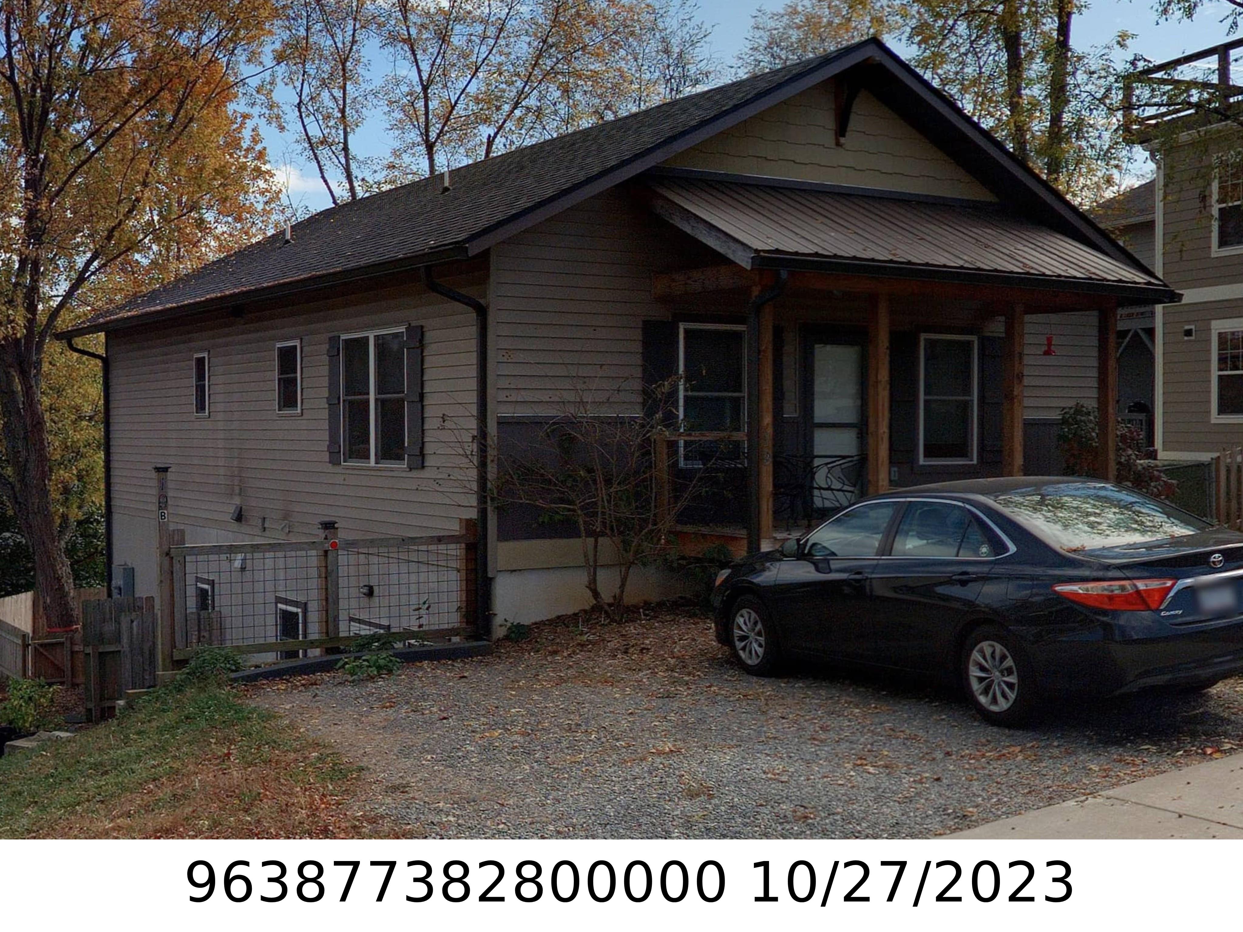 A picture of the property located at 19 TOXAWAY ST, ASHEVILLE NC 28806.