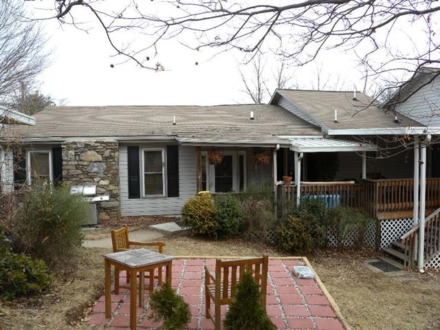A picture of the property located at 23 TOXAWAY ST ASHEVILLE NC.