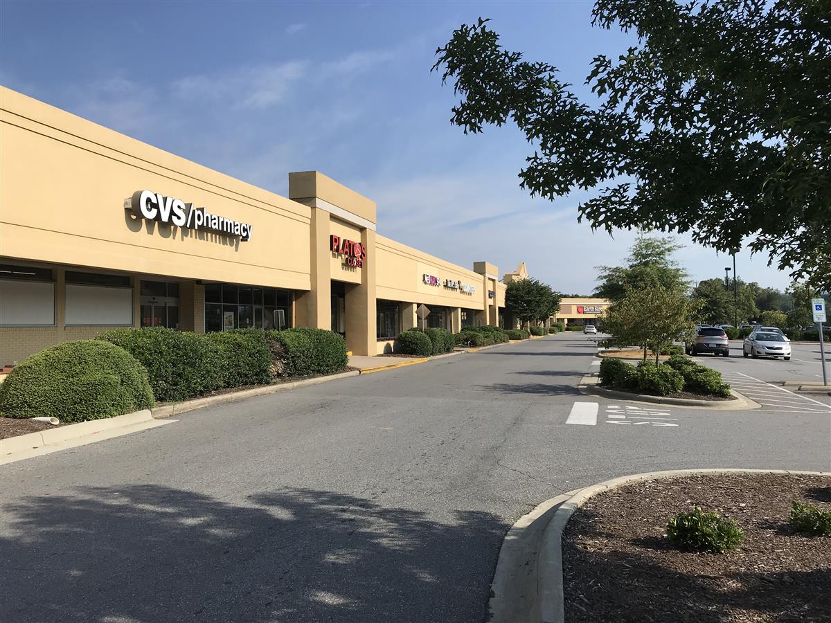 A picture of the property located at 40 WESTGATE PKWY, ASHEVILLE NC 28806.
