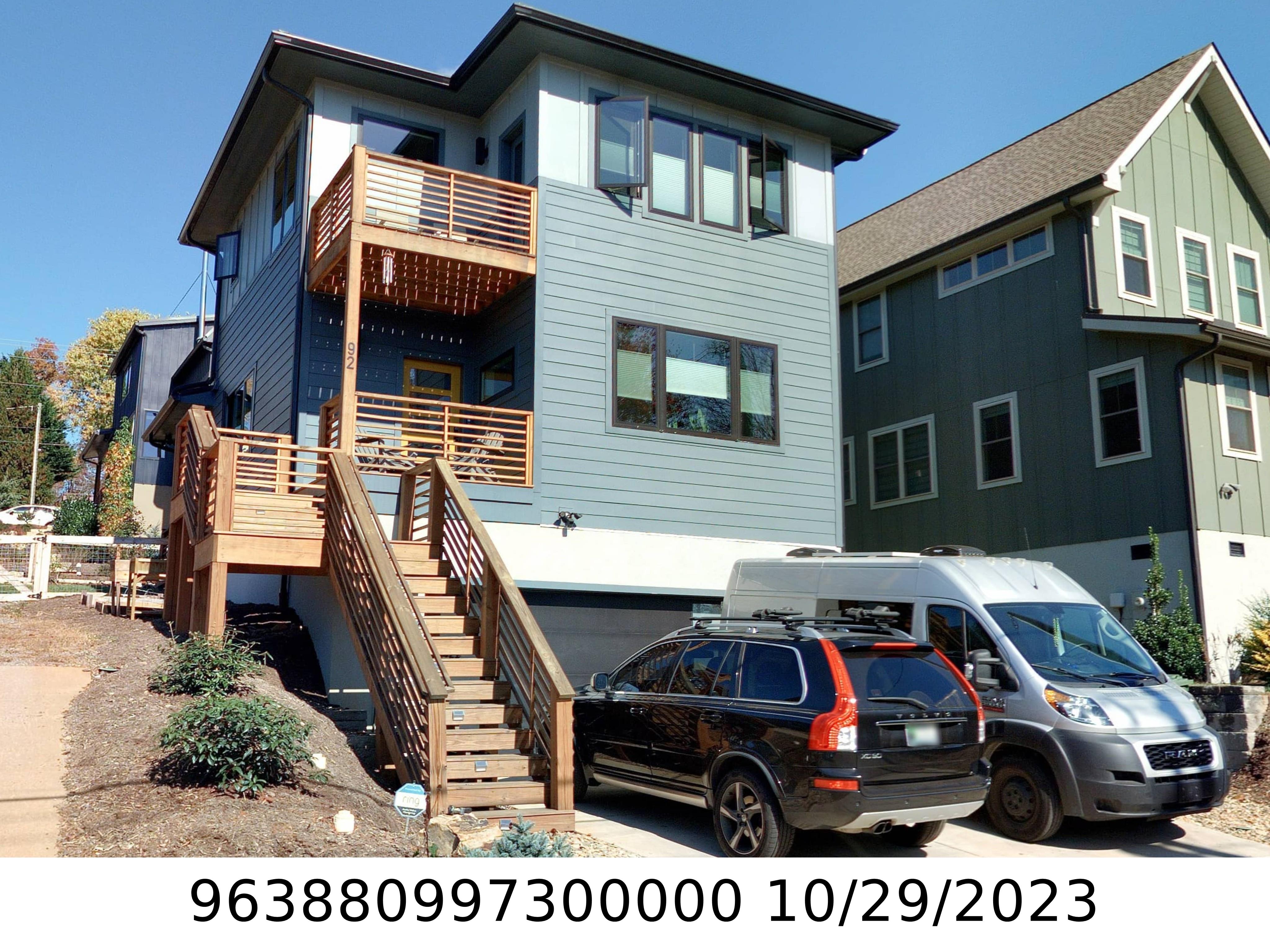 A picture of the property located at 92 JOYNER AVE, ASHEVILLE NC 28806.