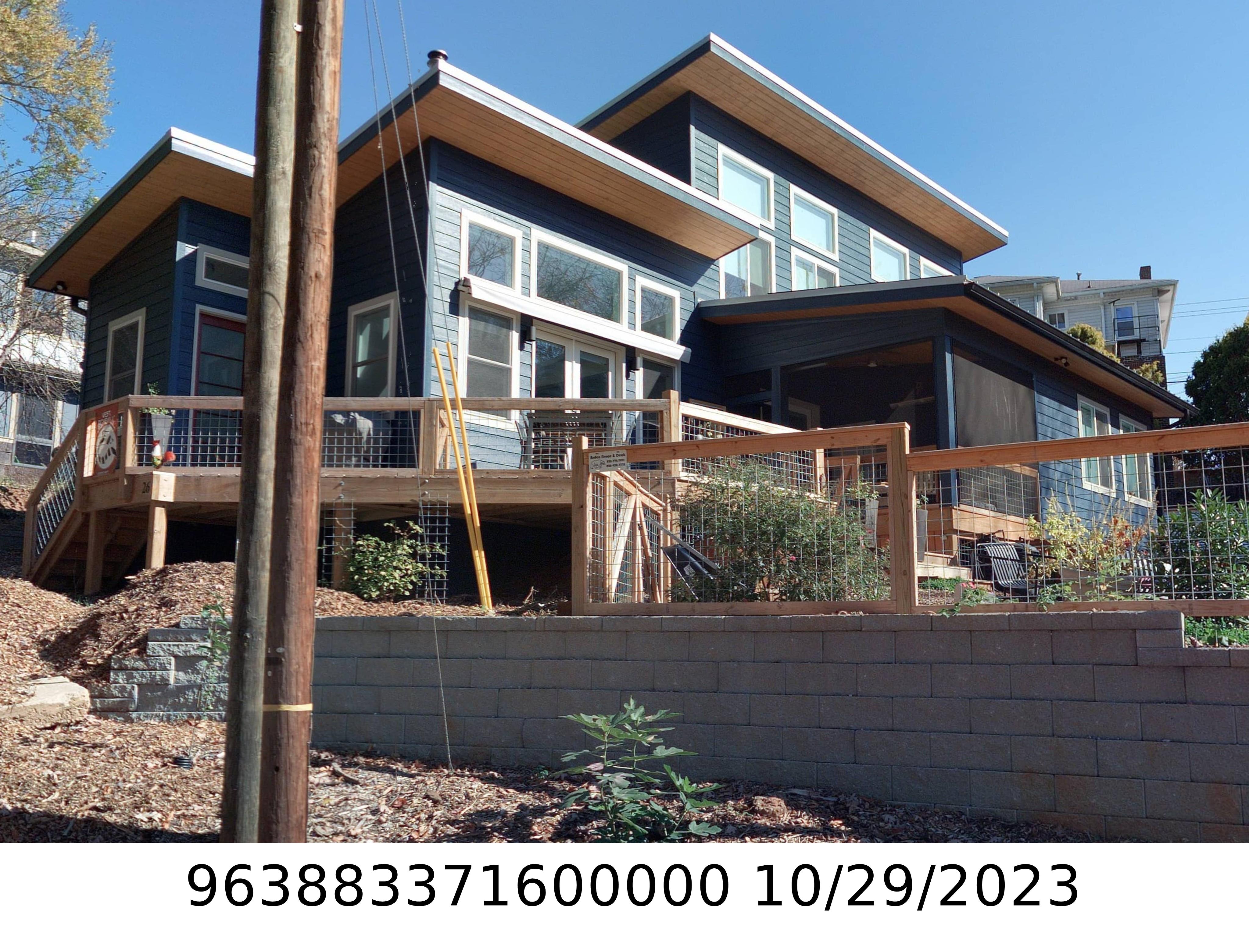 A picture of the property located at 26 CRESTMONT AVE, ASHEVILLE NC 28806.