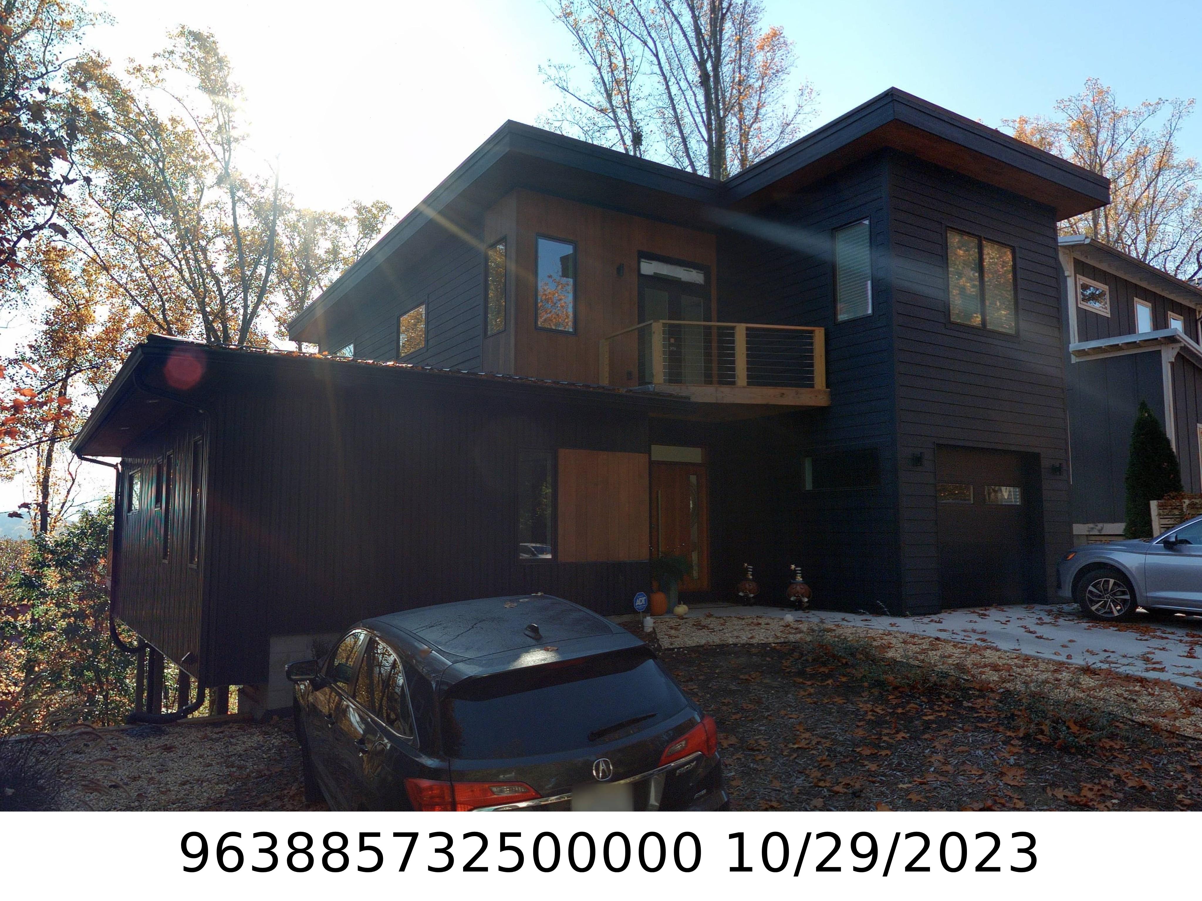 A picture of the property located at 120 RIVERVIEW DR, ASHEVILLE NC 28806.
