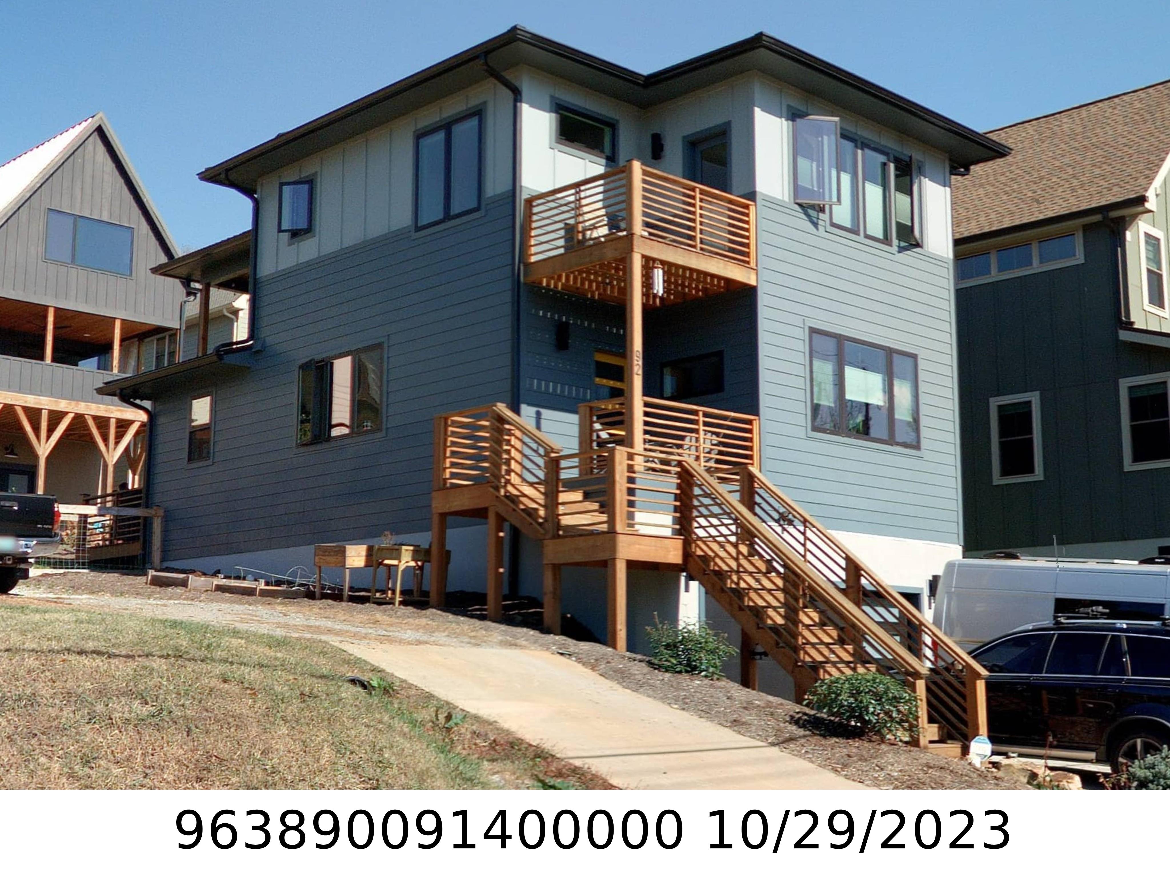 A picture of the property located at 86 JOYNER AVE, ASHEVILLE NC 28806.