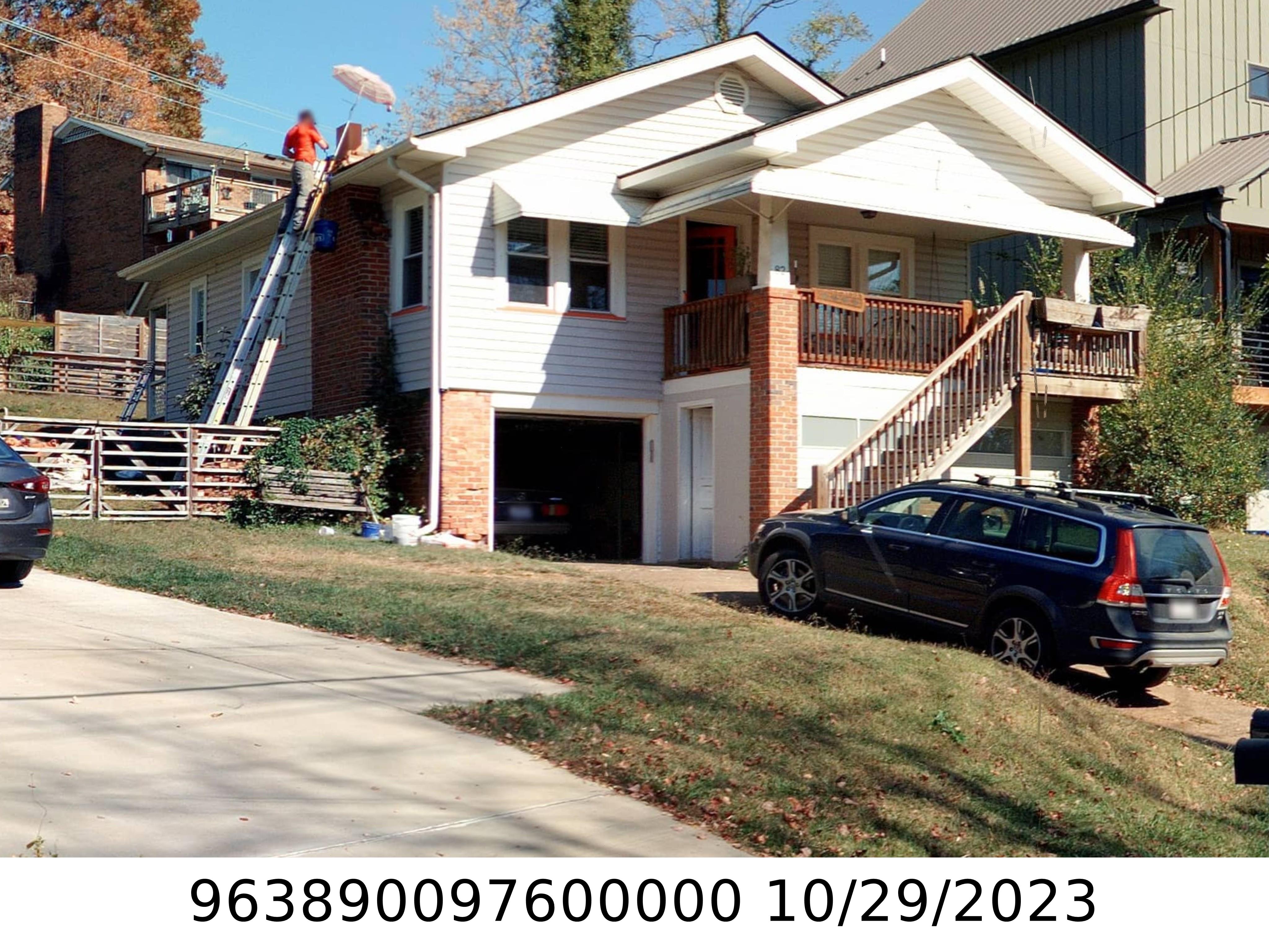 A picture of the property located at 82 JOYNER AVE, ASHEVILLE NC 28806.