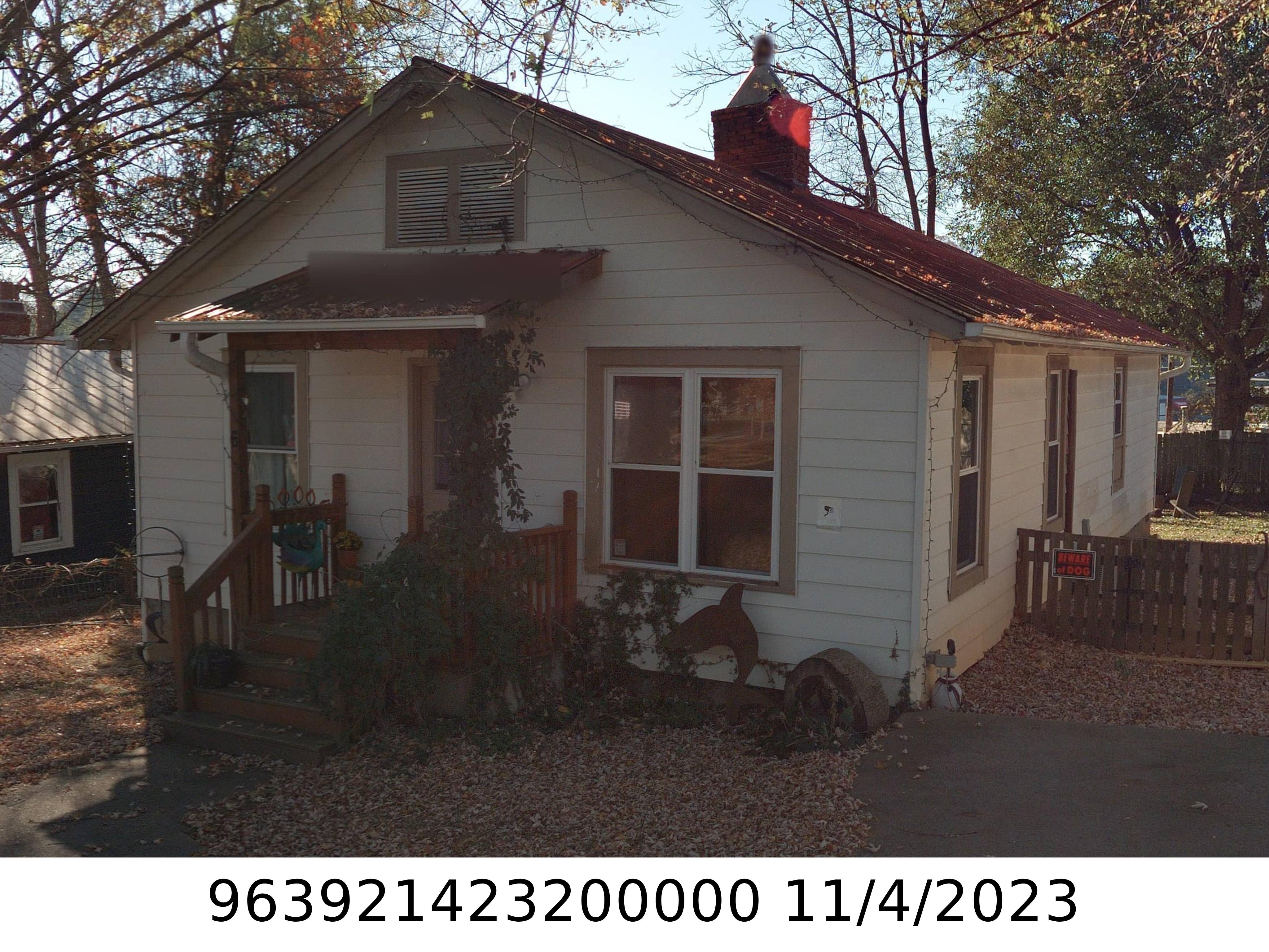 A picture of the property located at 6 HOPEDALE CIR, ASHEVILLE NC 28806.