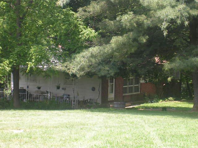 A picture of the property located at 24 OAKMOSS LN, ASHEVILLE NC 28806.