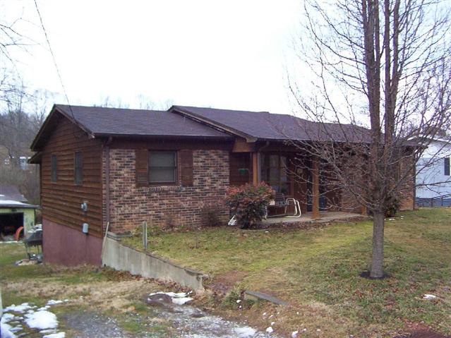 A picture of the property located at 119 VINEWOOD CIR, ASHEVILLE NC 28806.