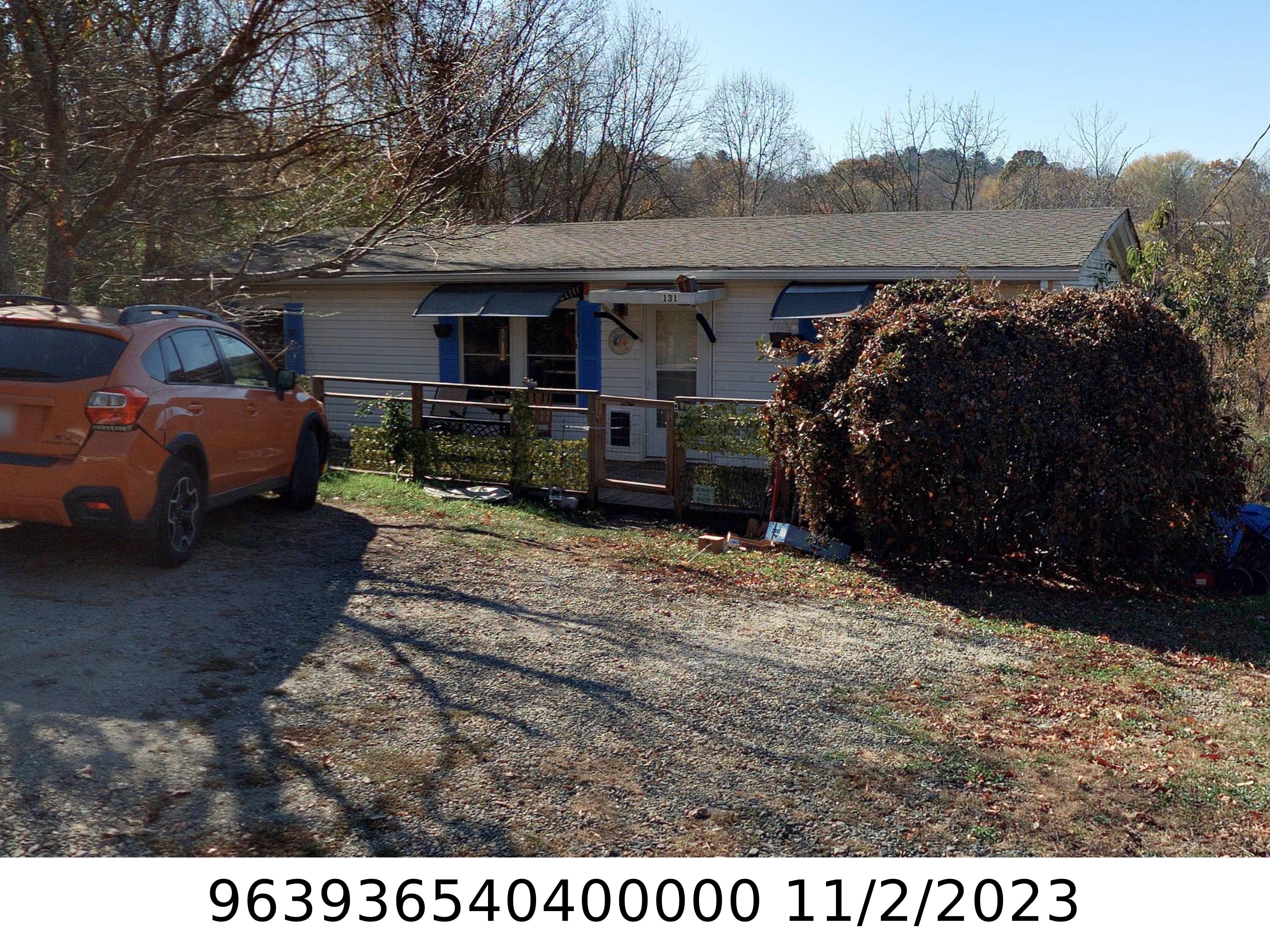 A picture of the property located at 131 VINEWOOD CIR, ASHEVILLE NC 28806.