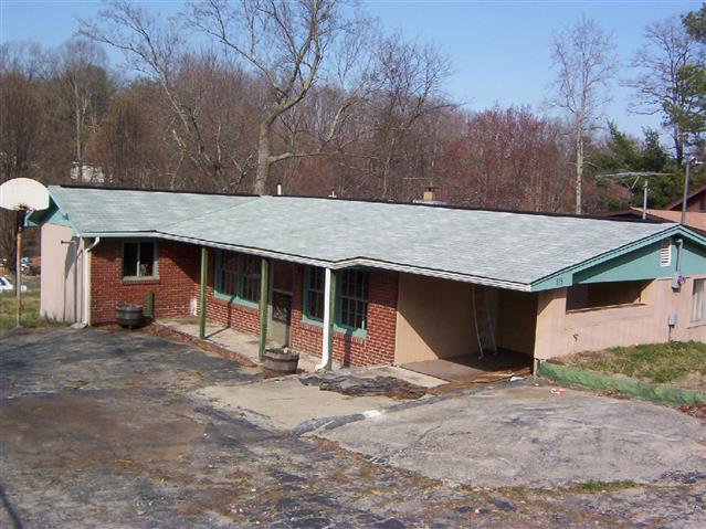 A picture of the property located at 115 VINEWOOD CIR, ASHEVILLE NC 28806.