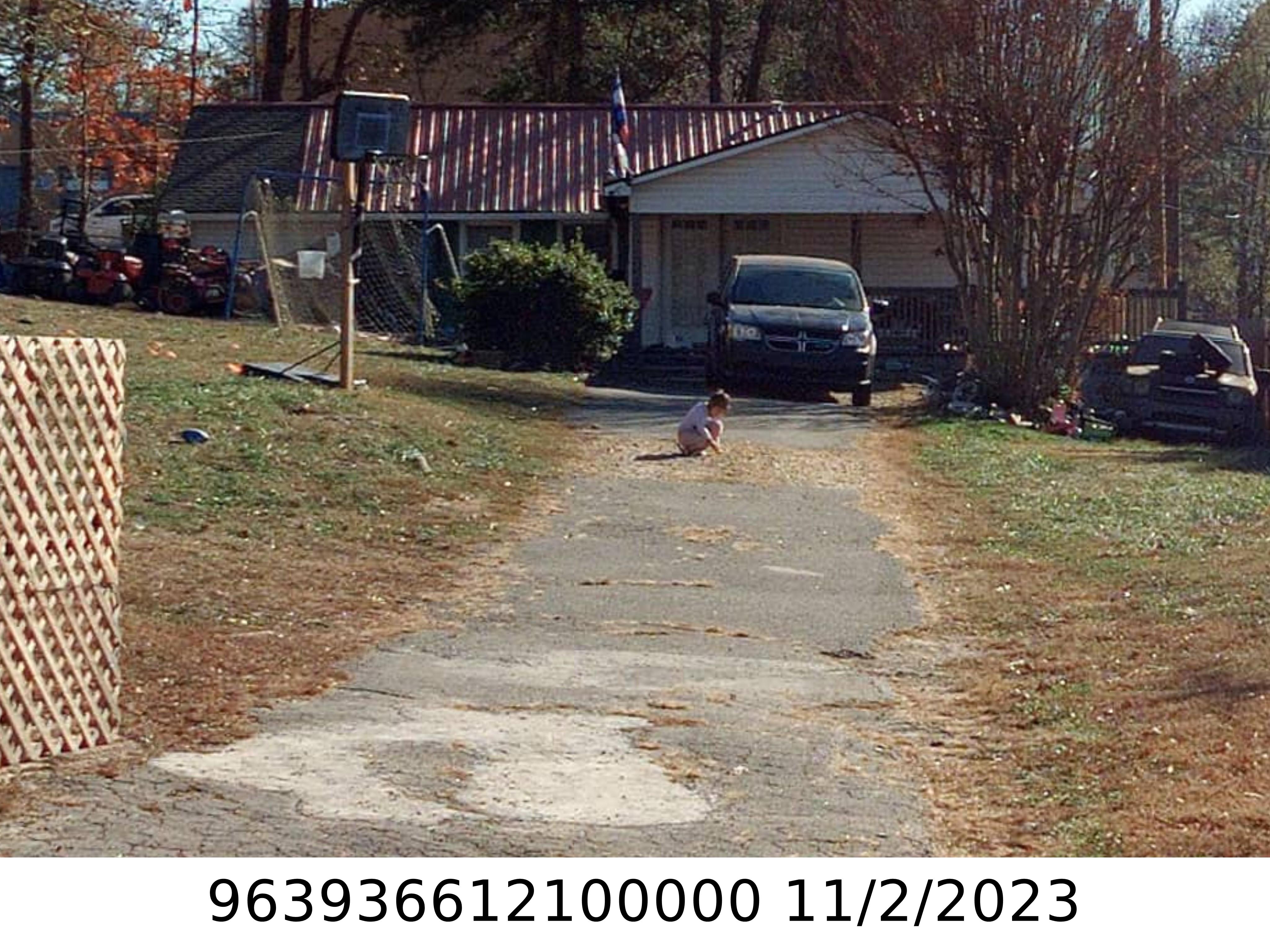 A picture of the property located at 160 VINEWOOD CIR, ASHEVILLE NC 28806.