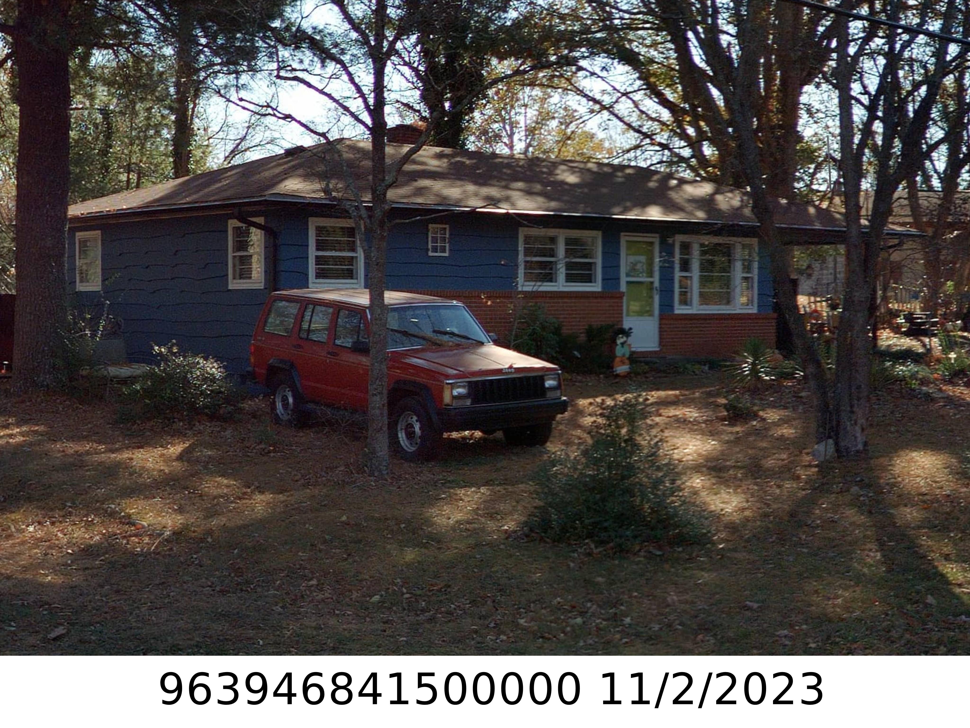 A picture of the property located at 12 THOMAS ST, ASHEVILLE NC 28806.