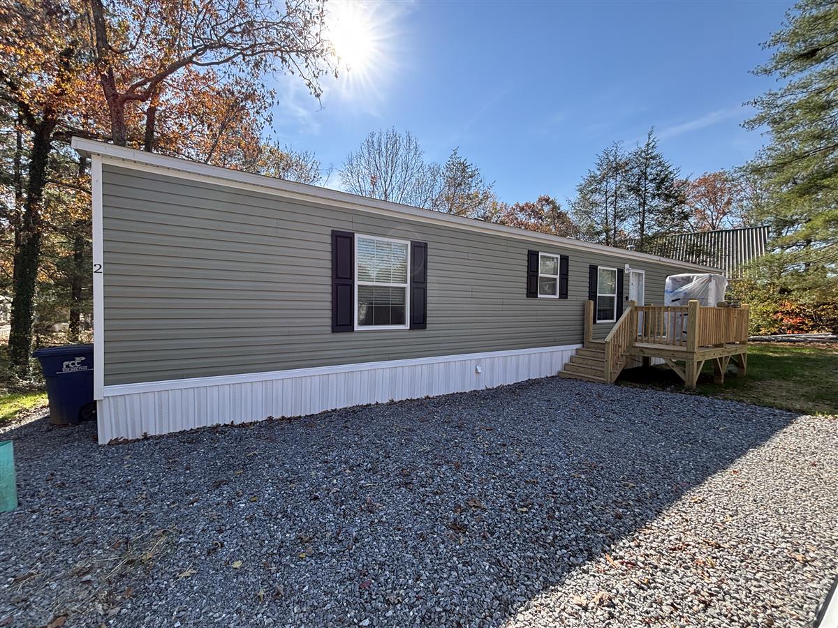 A picture of the property located at 2 DAISY LN, ASHEVILLE NC 28806.