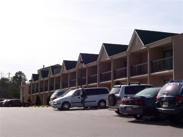 A picture of the property located at 1 RESORT DR # 114, ASHEVILLE NC 28806.