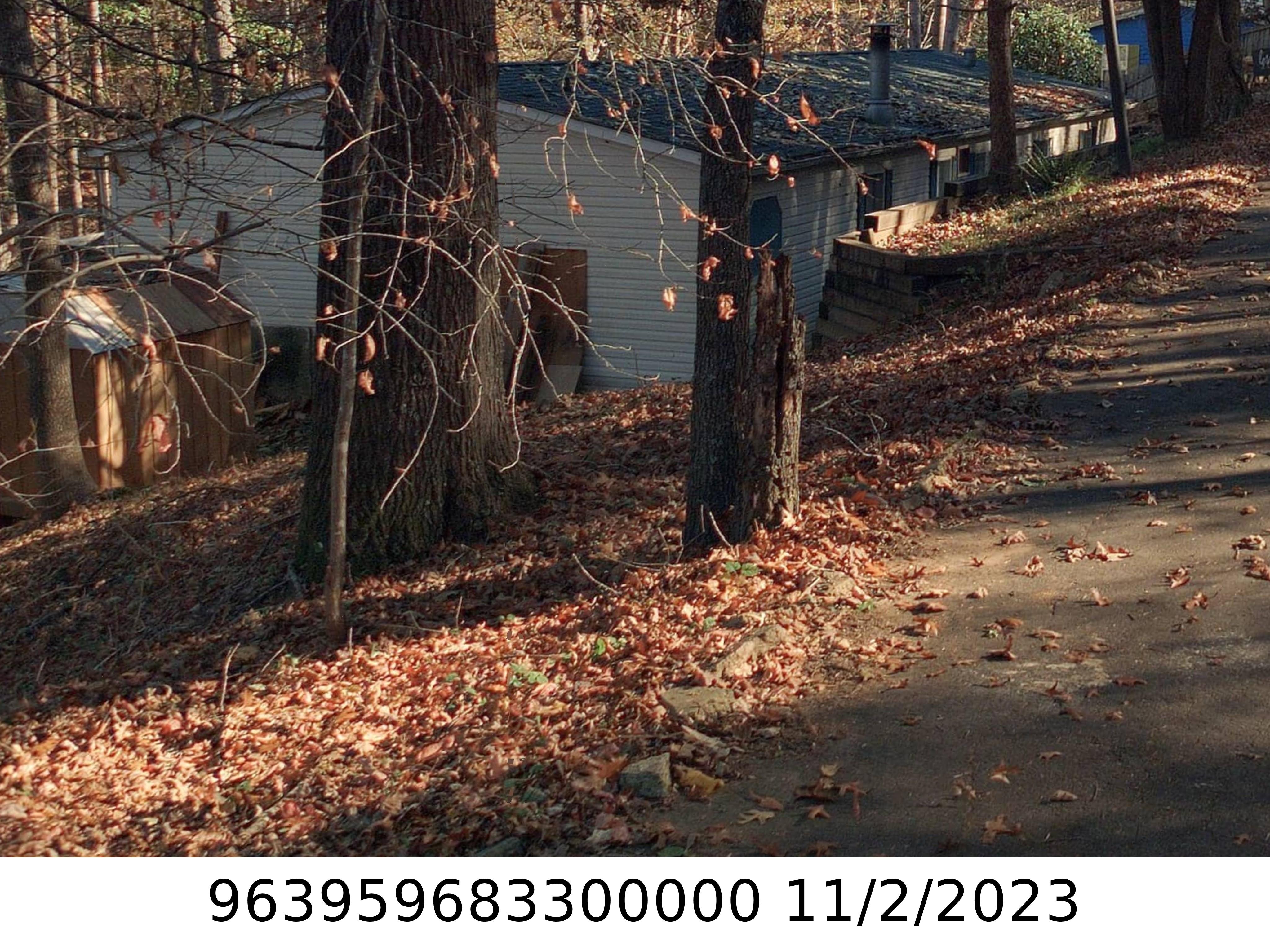 A picture of the property located at 14 ROBIN LN, ASHEVILLE NC 28806.