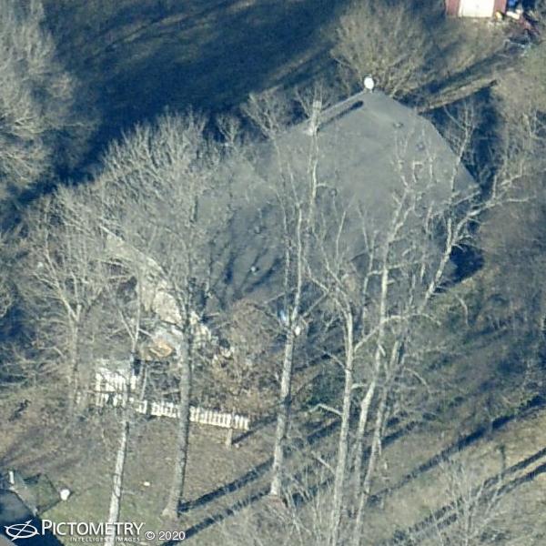 A picture of the property located at 4 ROBIN LN, ASHEVILLE NC 28806.