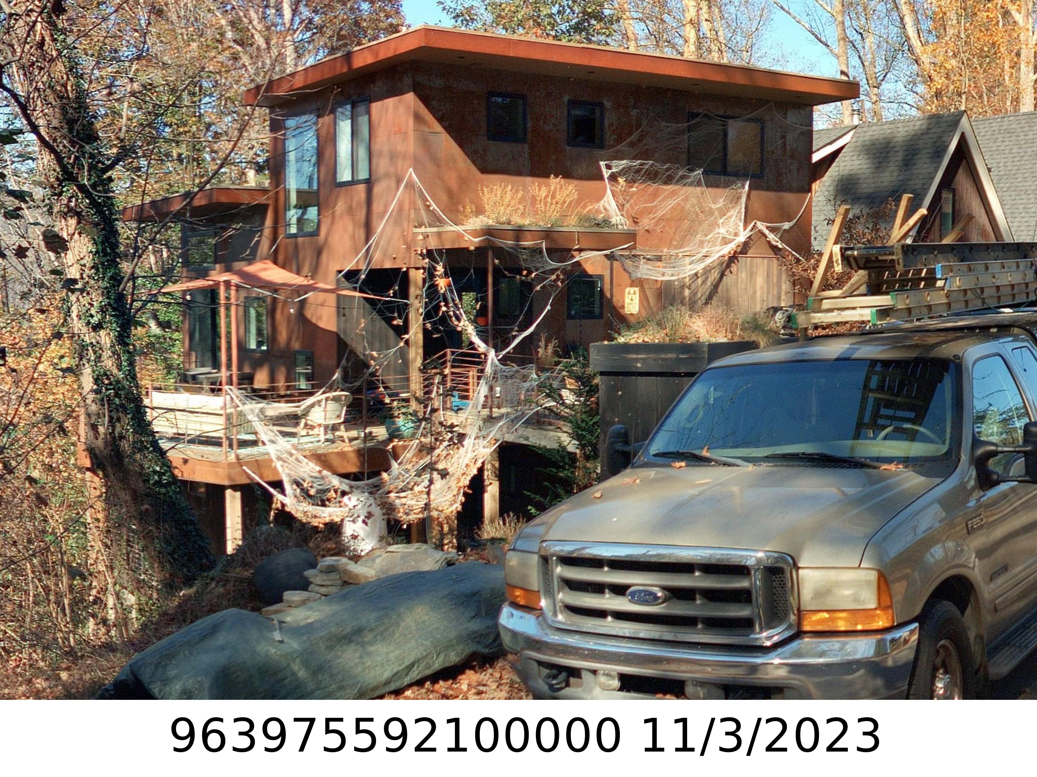 A picture of the property located at 70 HIBRITEN DR, ASHEVILLE NC 28801.