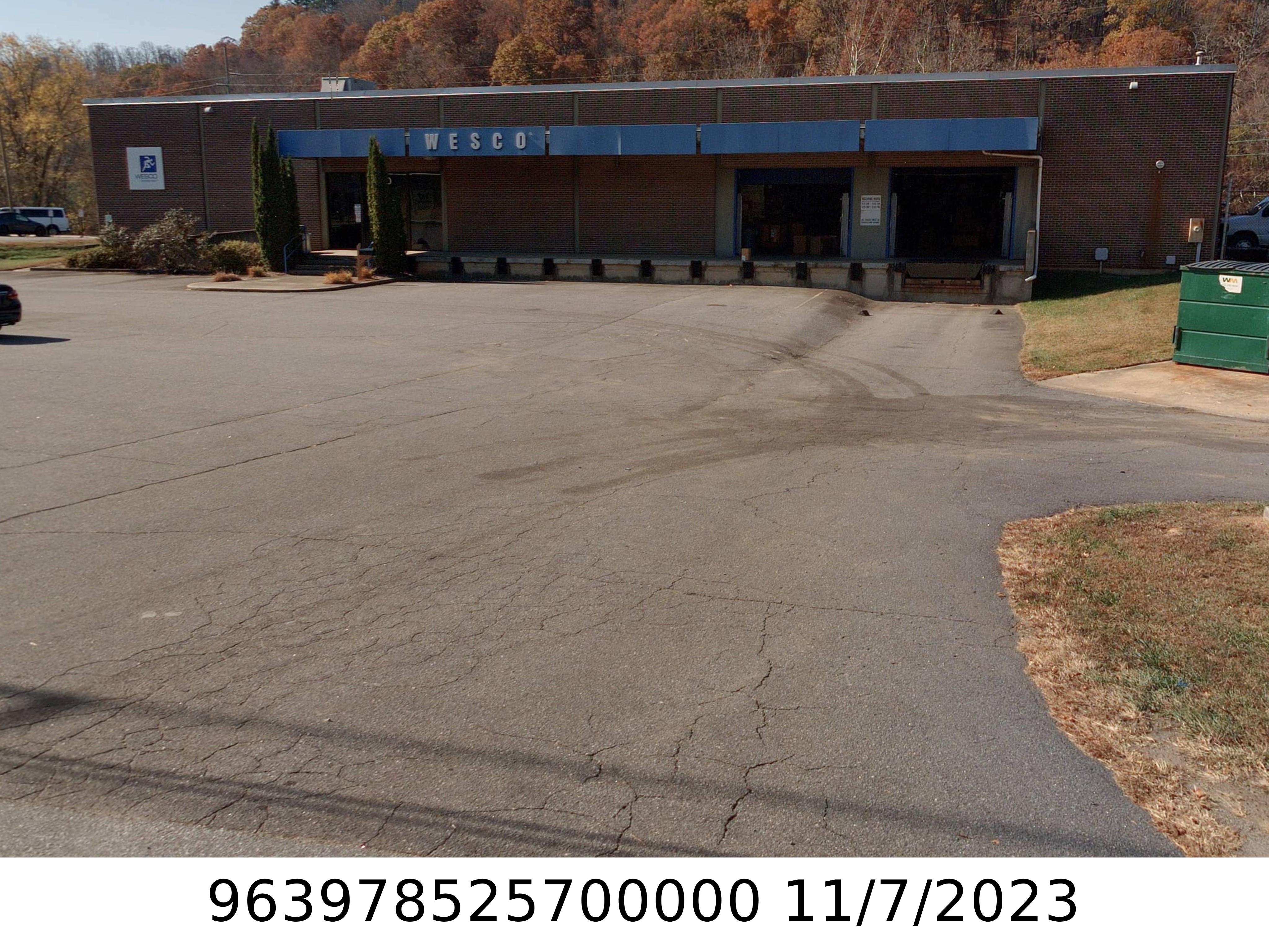 A picture of the property located at 840 RIVERSIDE DR, ASHEVILLE NC 28804.