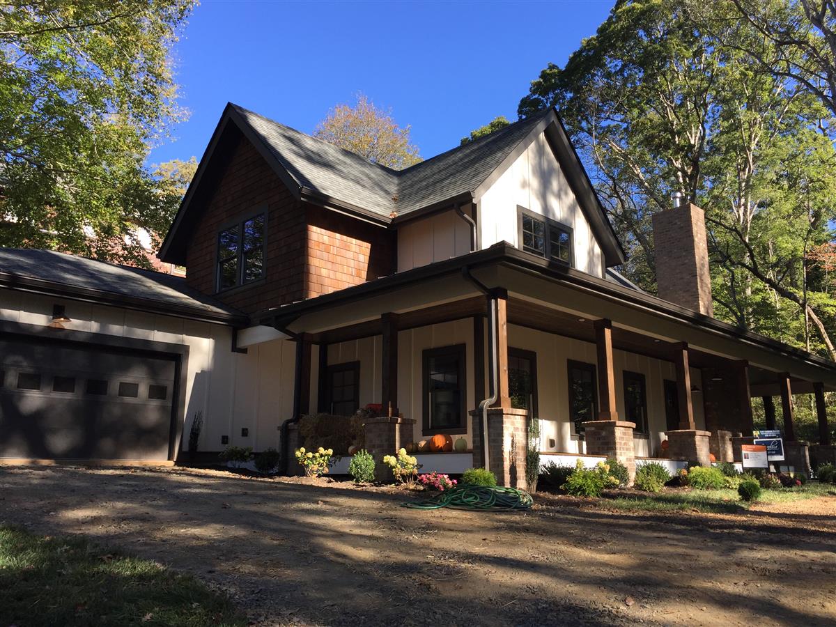 A picture of the property located at 24 WESTOVER HILLS LN, ASHEVILLE NC 28801.
