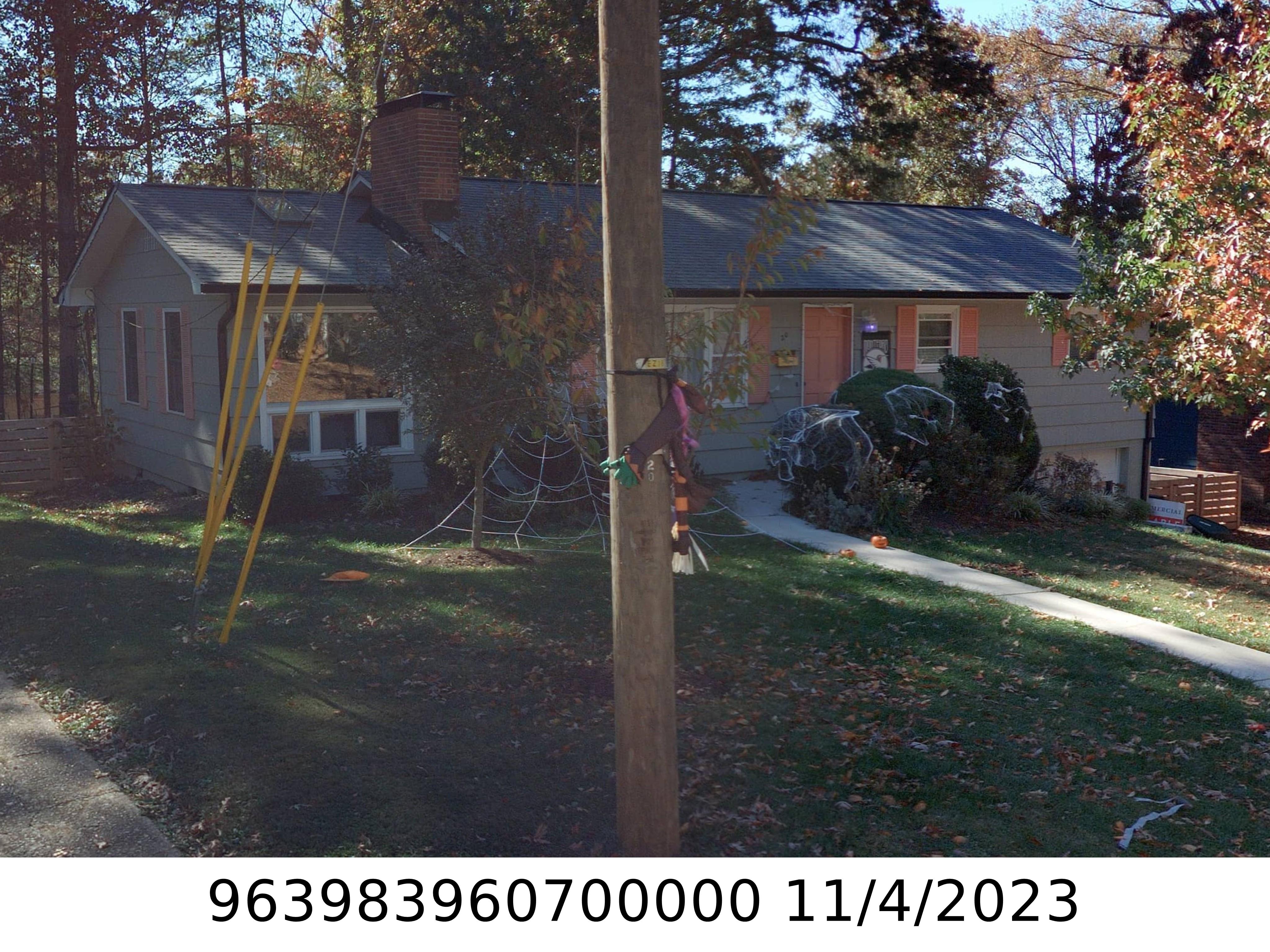 A picture of the property located at 20 HAWTHORNE LN, ASHEVILLE NC 28801.