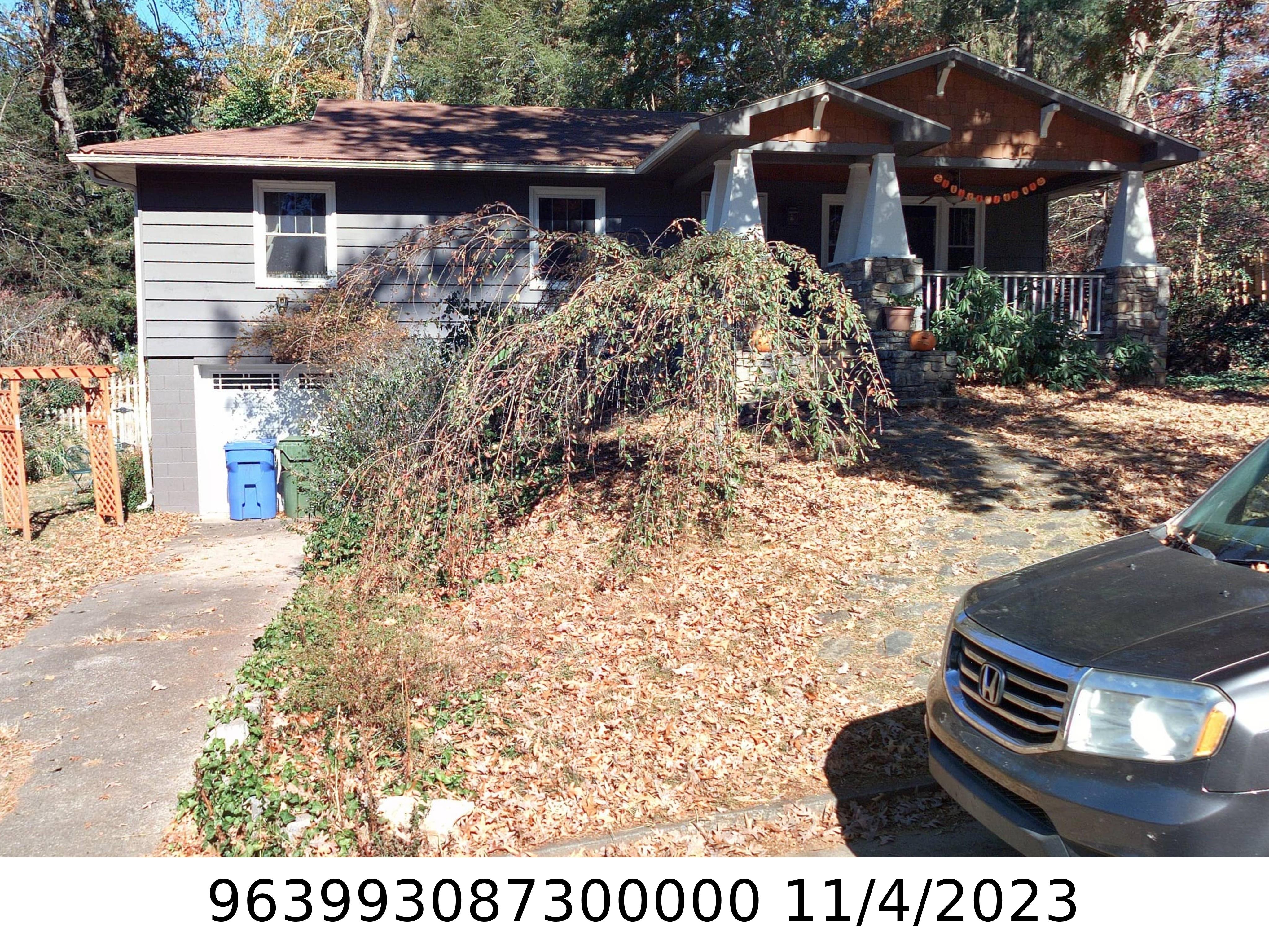 A picture of the property located at 11 HAWTHORNE LN, ASHEVILLE NC 28801.