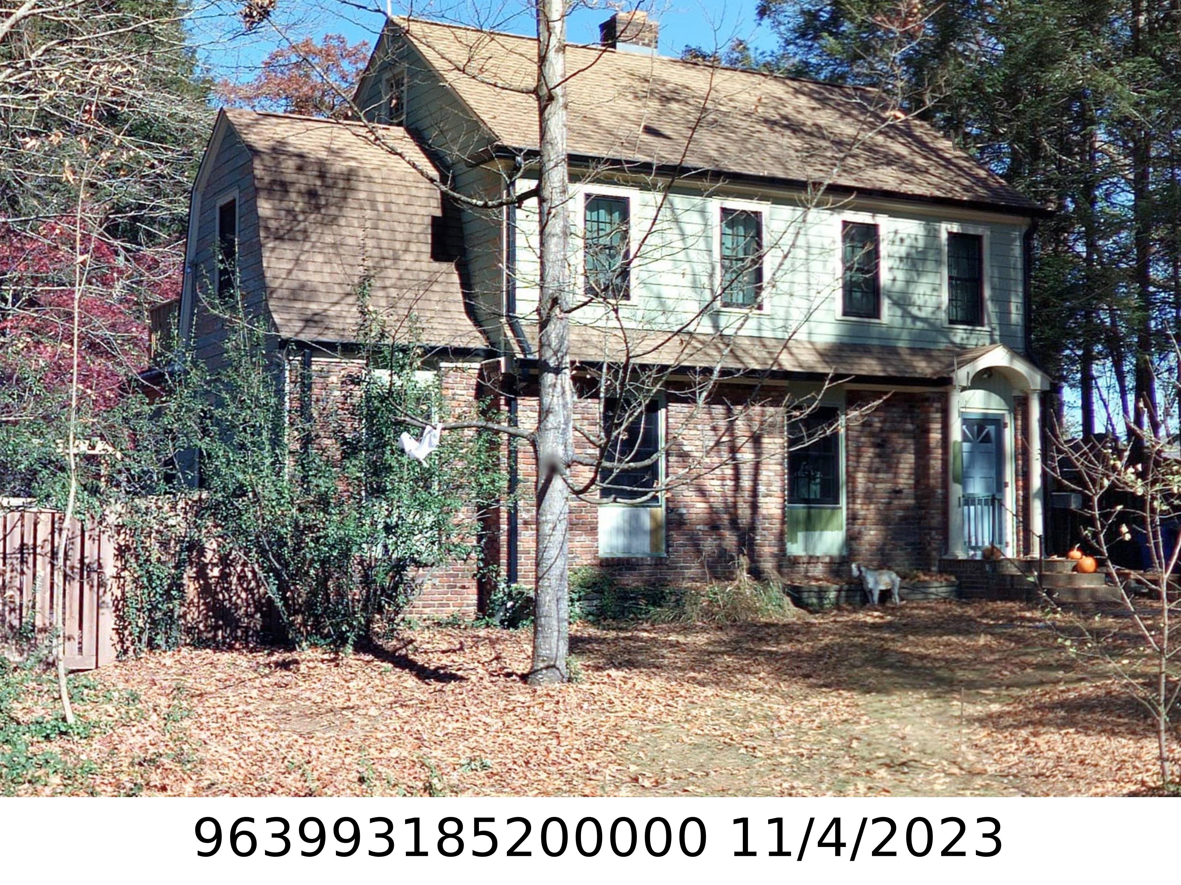 A picture of the property located at 3 HAWTHORNE LN, ASHEVILLE NC 28801.