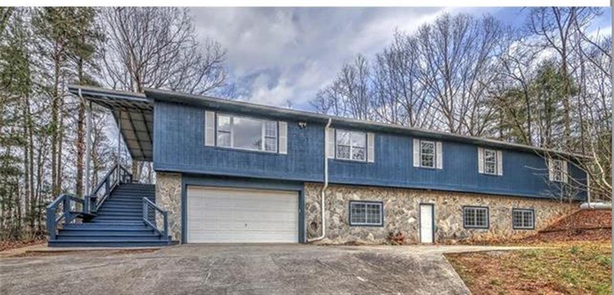 A picture of the property located at 18 BRAN RICK LN, ARDEN NC 28704.