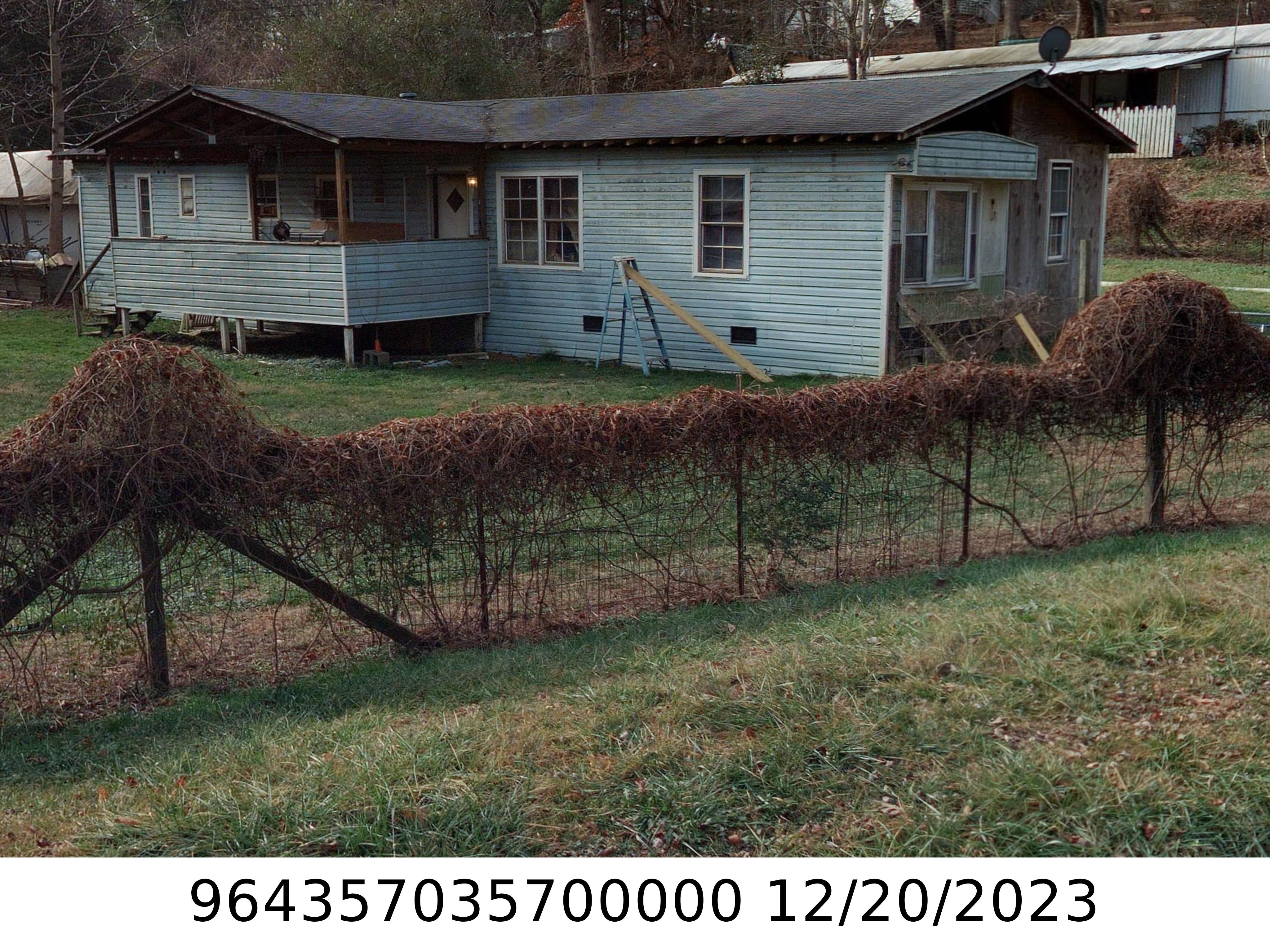 A picture of the property located at 20 HIDDEN CREEK DR, ARDEN NC 28704.