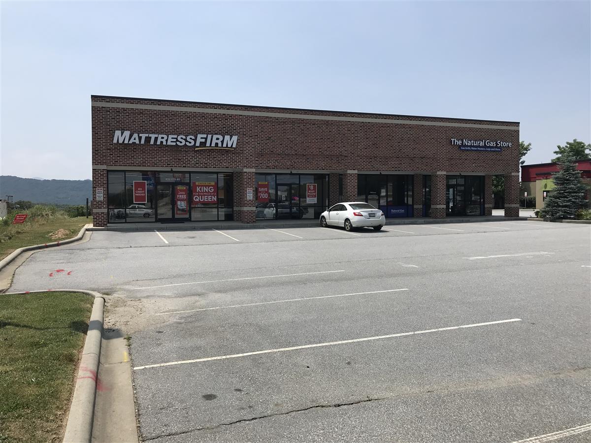 A picture of the property located at 420 AIRPORT RD, ARDEN NC 28704.