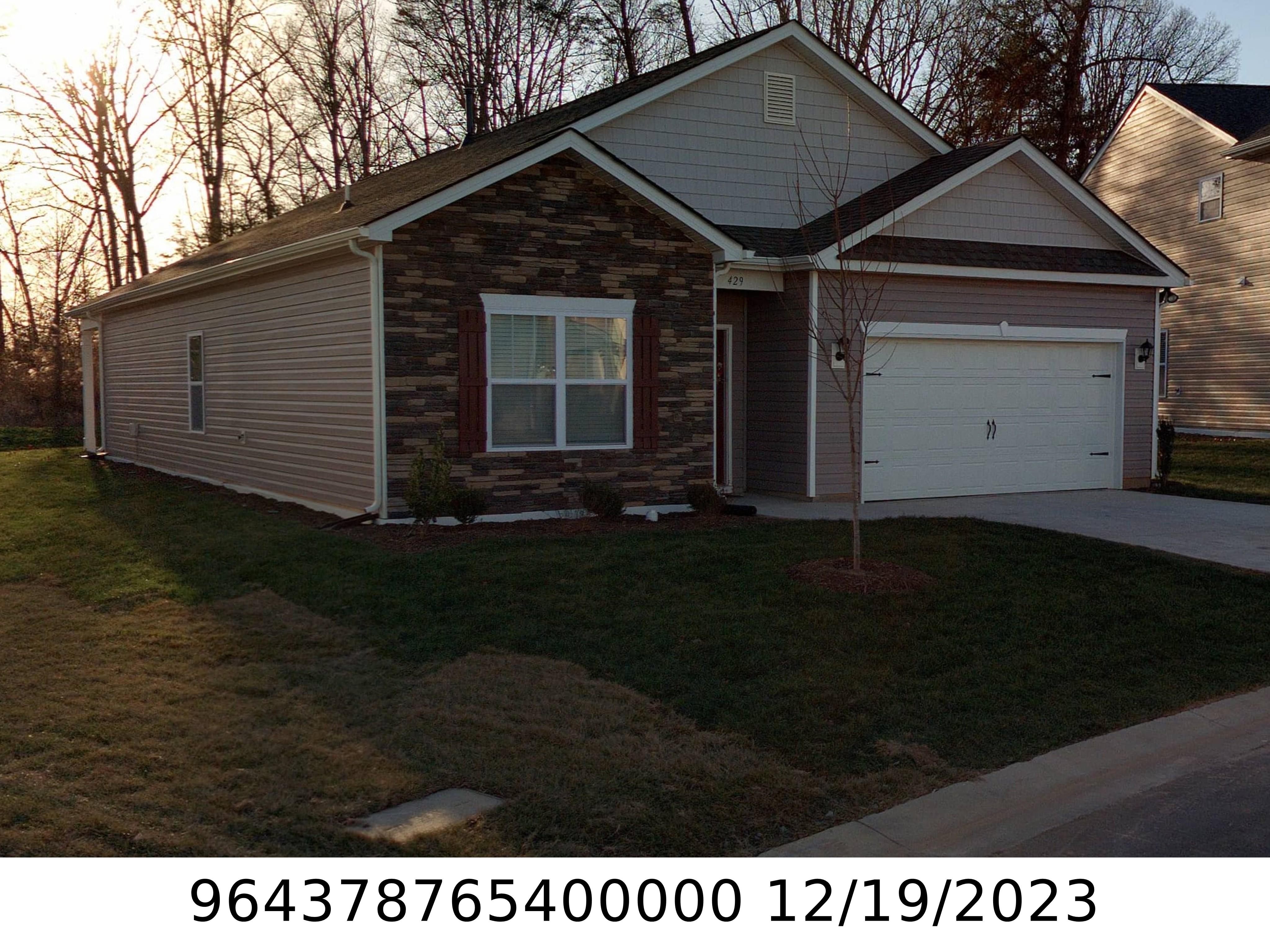 A picture of the property located at 429 BURDOCK LN, ARDEN NC 28704.
