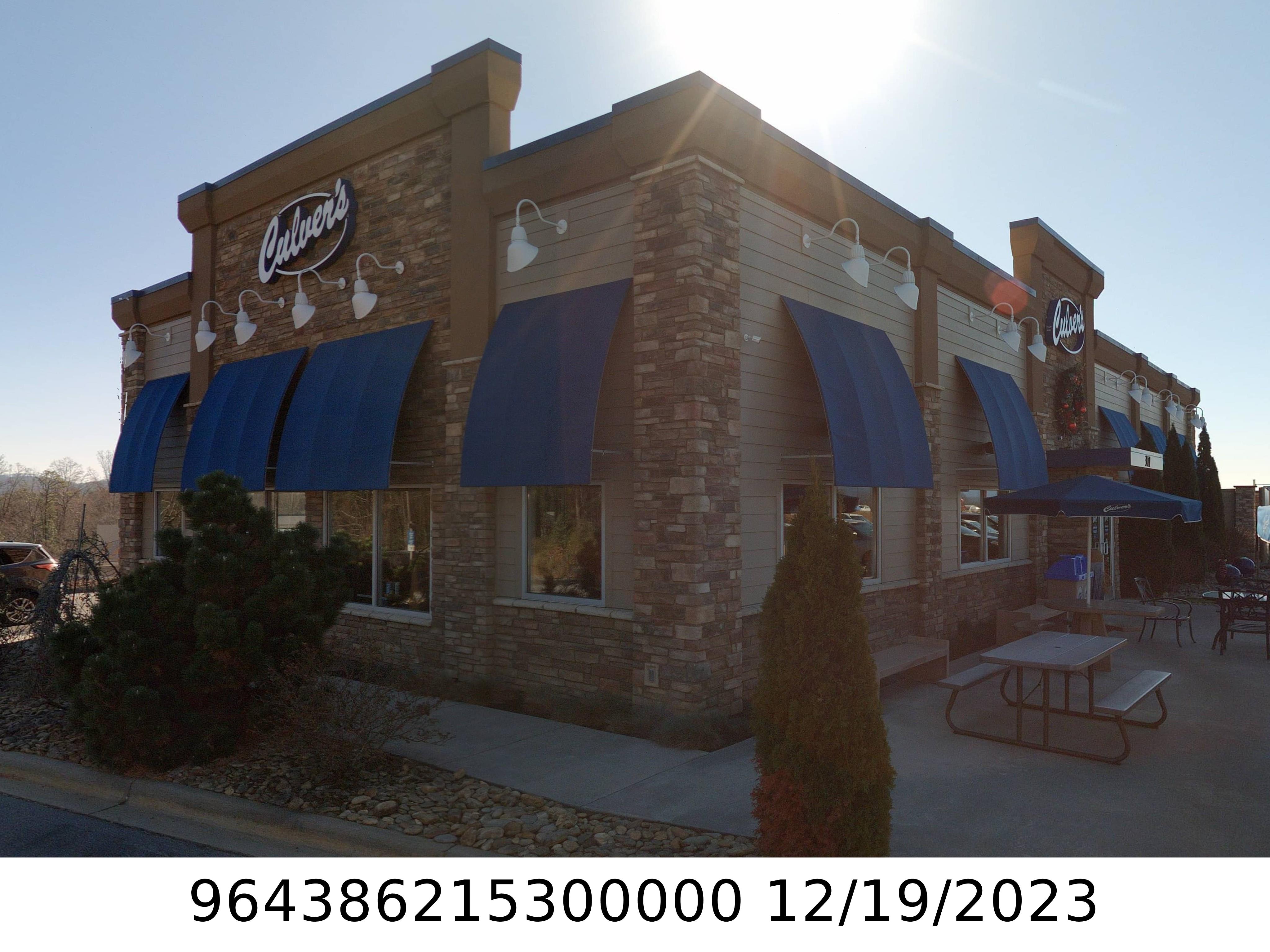A picture of the property located at 371 AIRPORT RD, ARDEN NC 28704.