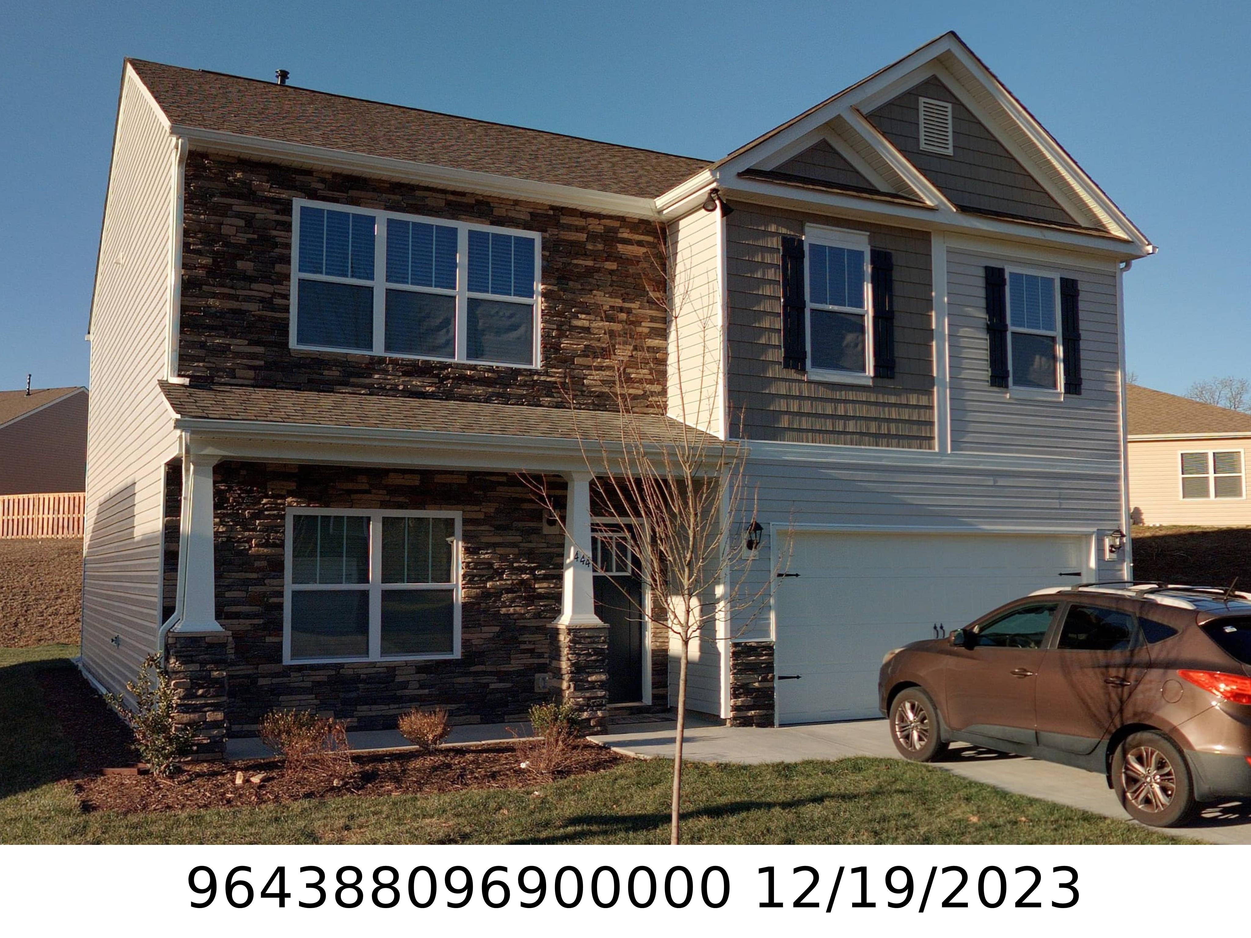 A picture of the property located at 314 WOODNETTLE LN, ARDEN NC 28704.