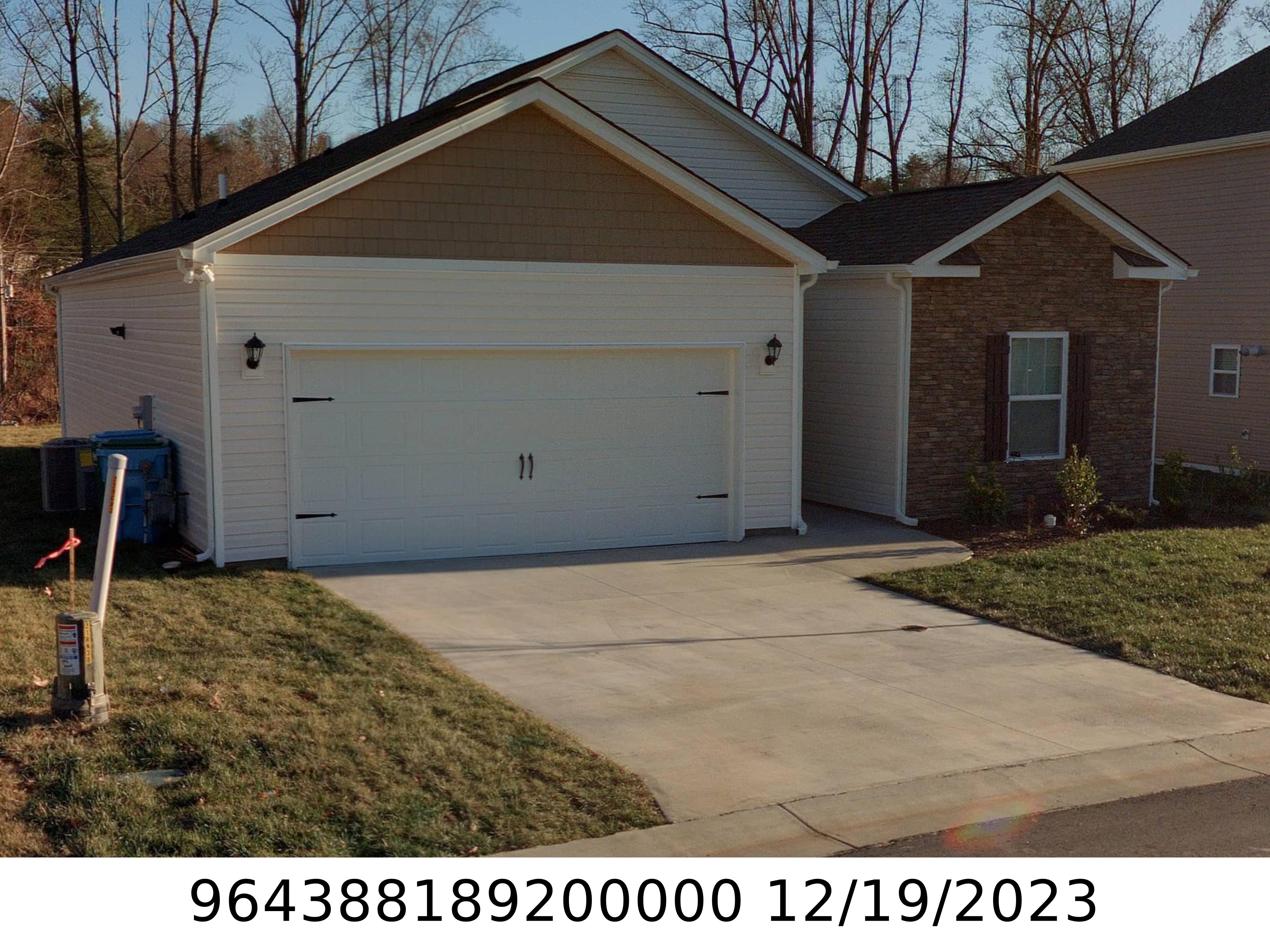 A picture of the property located at 445 BURDOCK LN, ARDEN NC 28704.