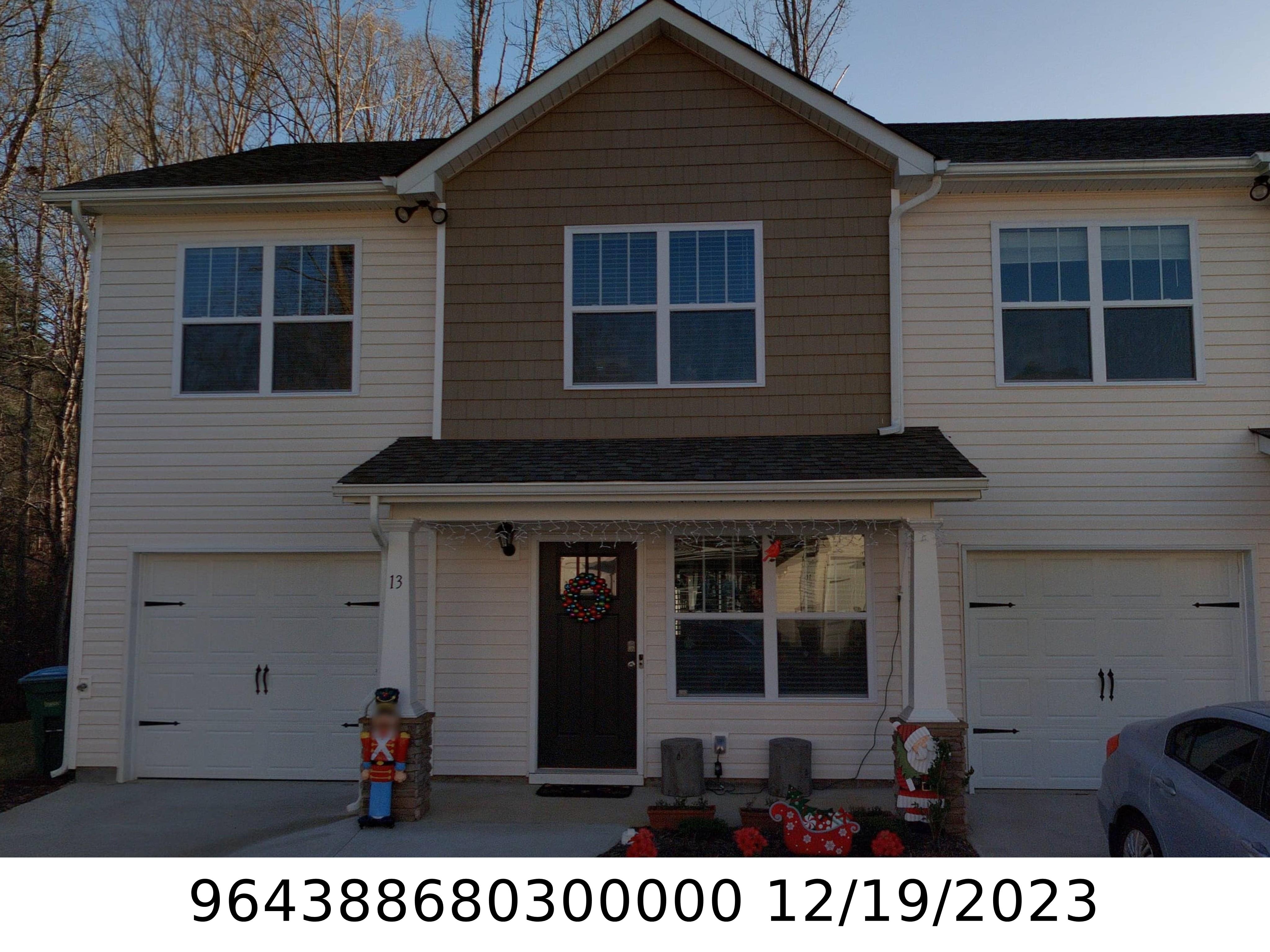 A picture of the property located at 13 CHAMBERS GARDEN DR, ARDEN NC 28704.