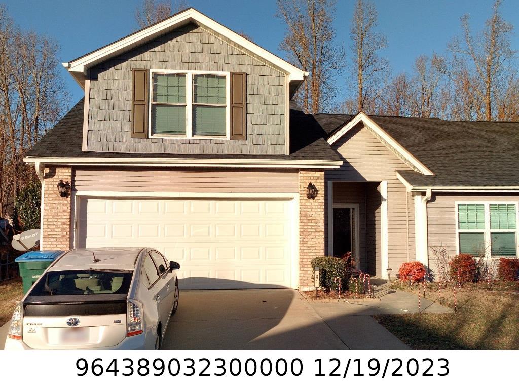 A picture of the property located at 27 SUNNY MEADOWS BLVD, ARDEN NC 28704.