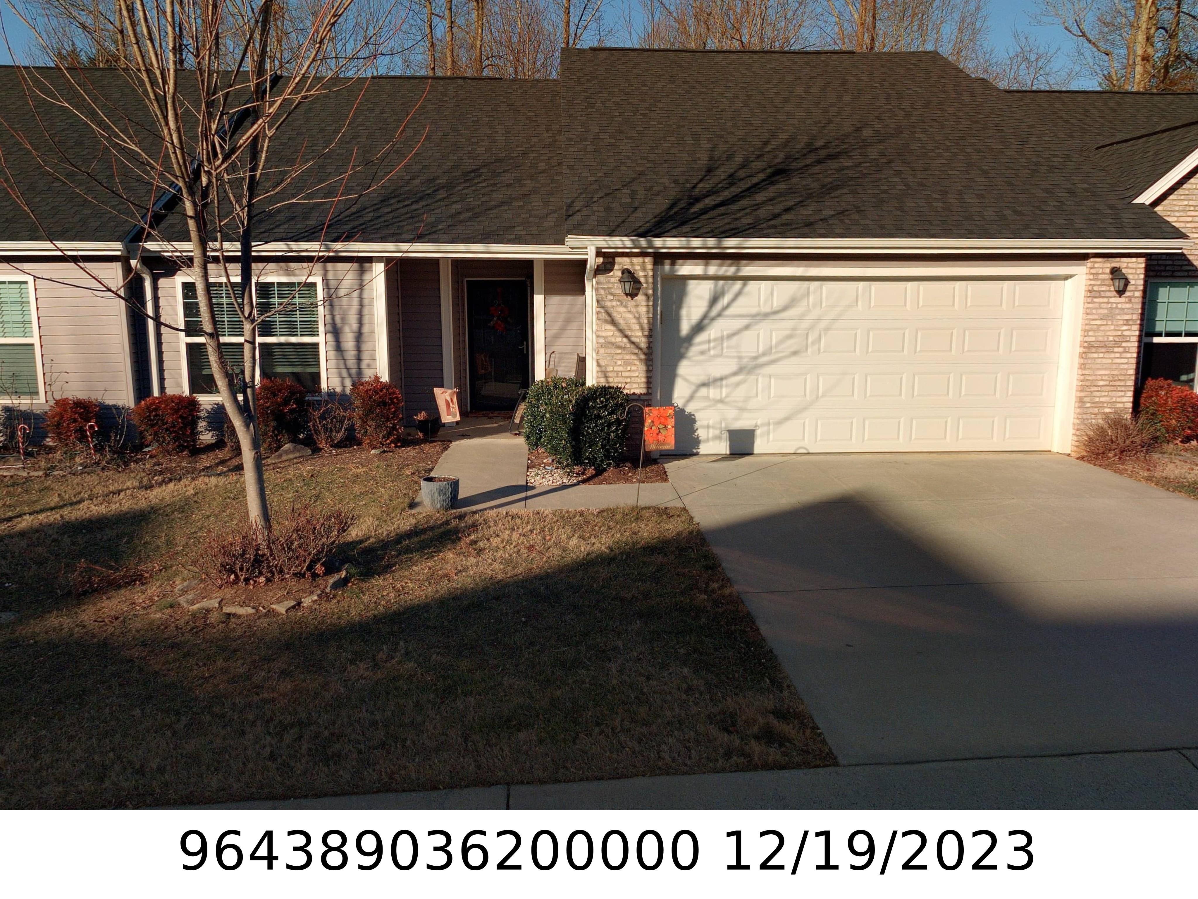 A picture of the property located at 25 SUNNY MEADOWS BLVD, ARDEN NC 28704.
