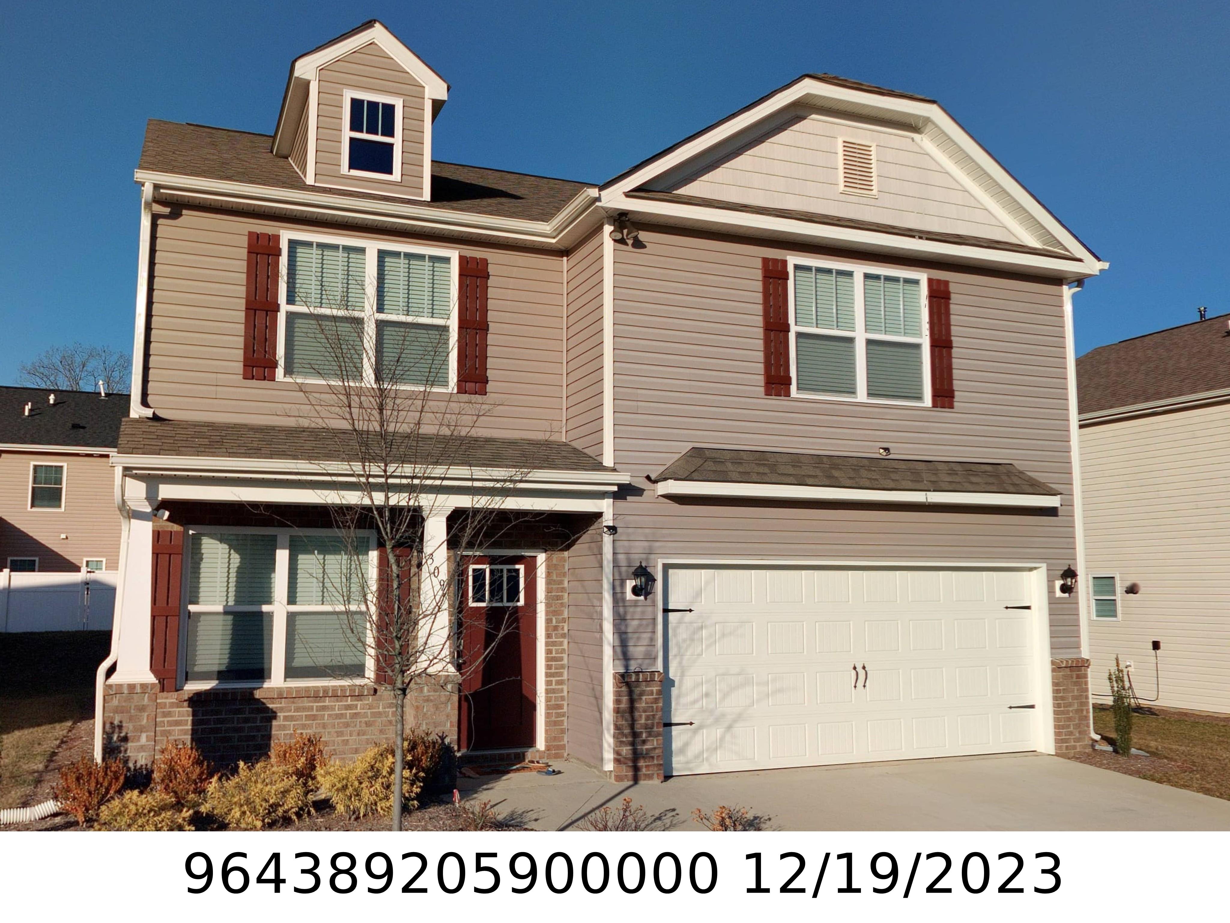 A picture of the property located at 309 WOODNETTLE LN, ARDEN NC 28704.