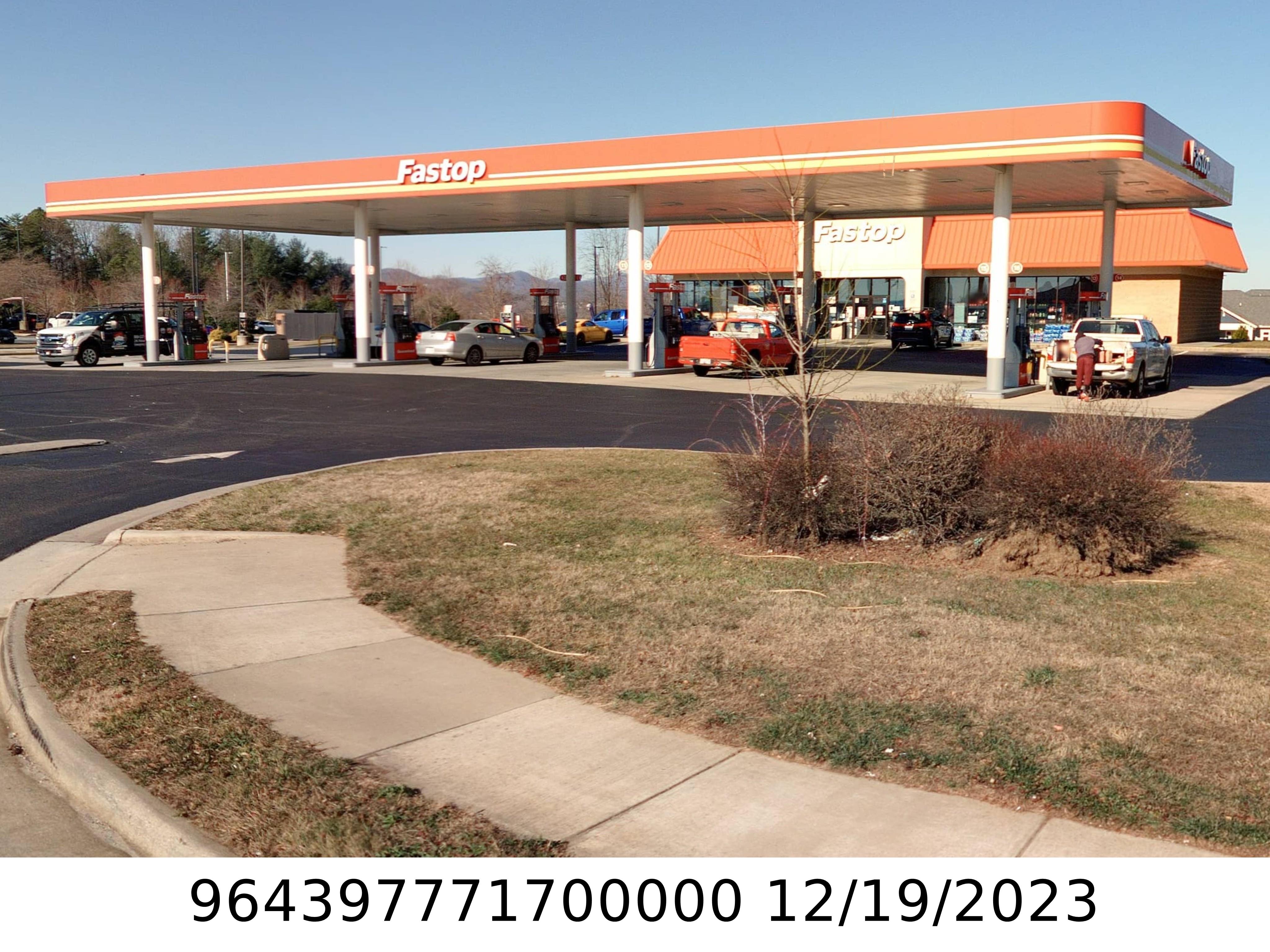 A picture of the property located at 314 AIRPORT RD, ARDEN NC 28704.
