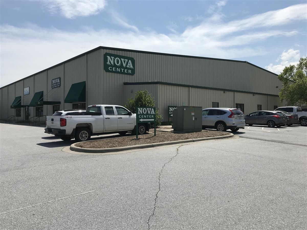 A picture of the property located at 305 AIRPORT RD, ARDEN NC 28704.