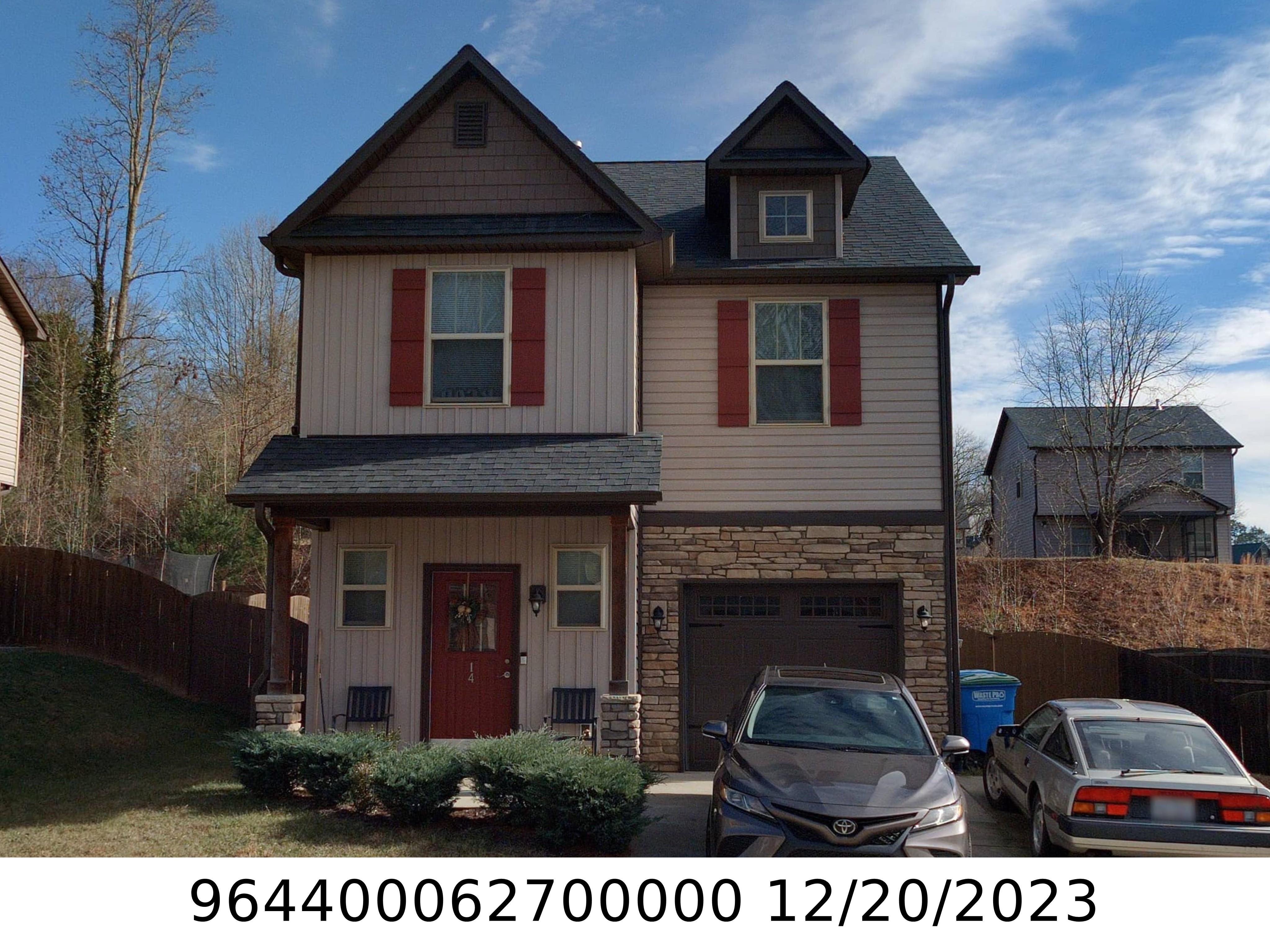 A picture of the property located at 14 MALLARD RUN DR, ARDEN NC 28704.