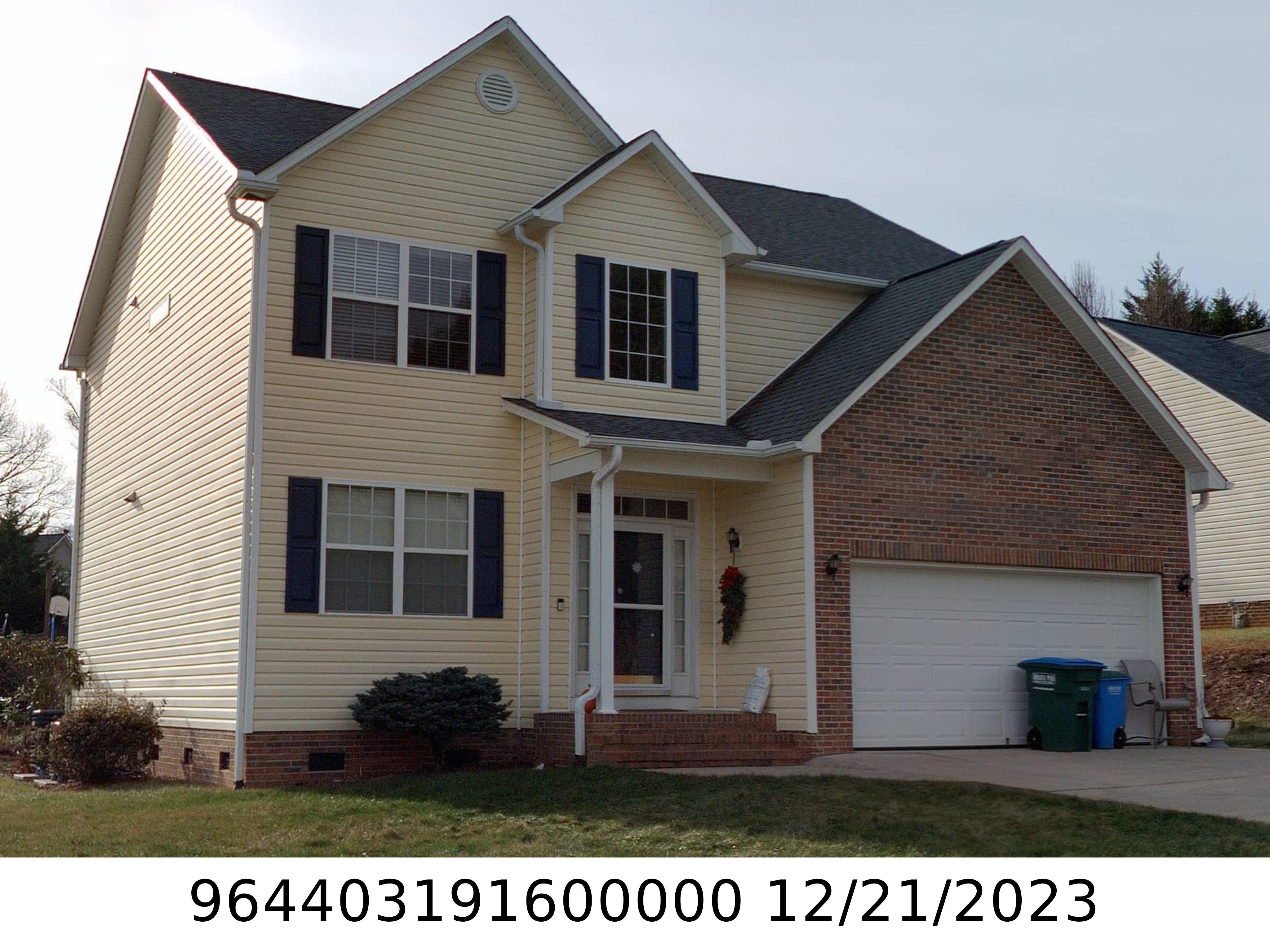 A picture of the property located at 16 YORKTOWN CIR, ARDEN NC 28704.