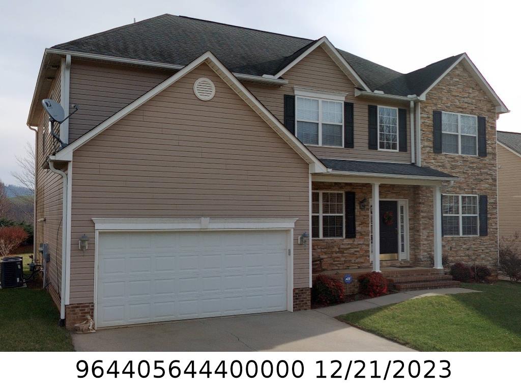 A picture of the property located at 15 SECREST DR, ARDEN NC 28704.