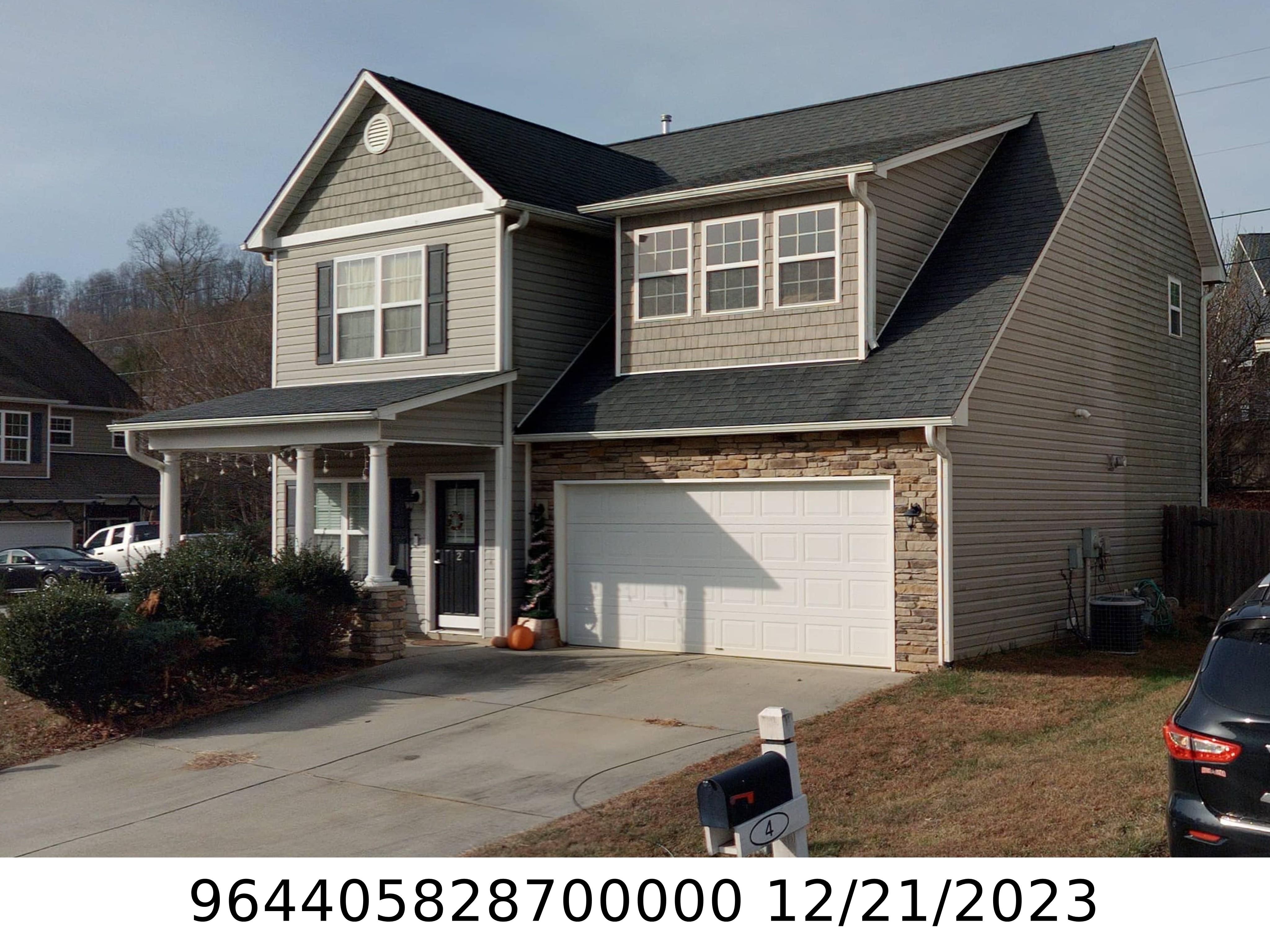 A picture of the property located at 2 DAPHNE DR, ARDEN NC 28704.